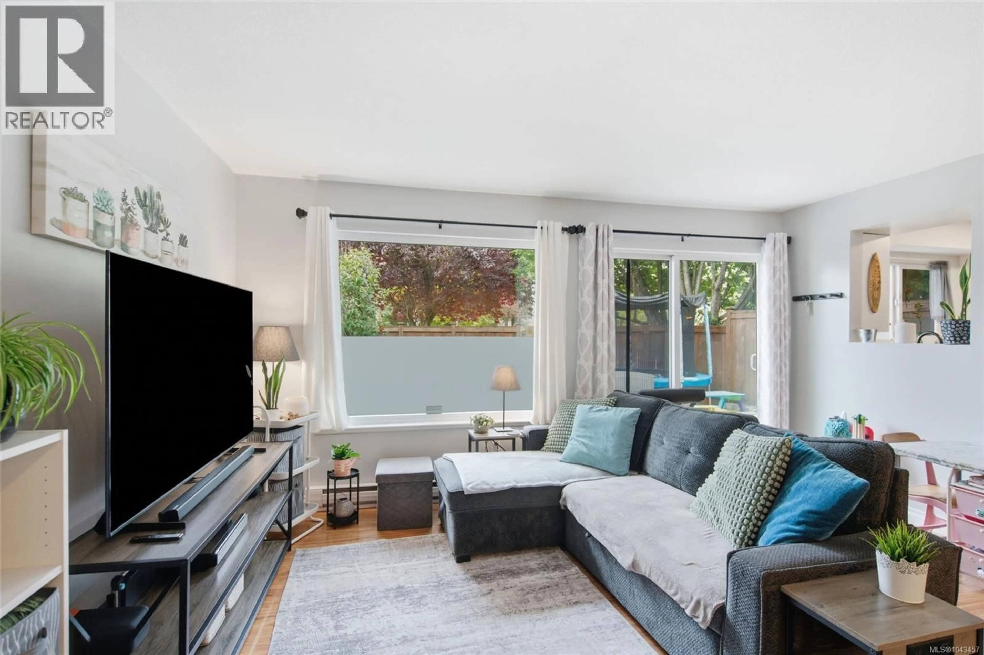 Living room with furniture, unknown for 21 - 267 CORFIELD STREET, Parksville British Columbia V9P2H6