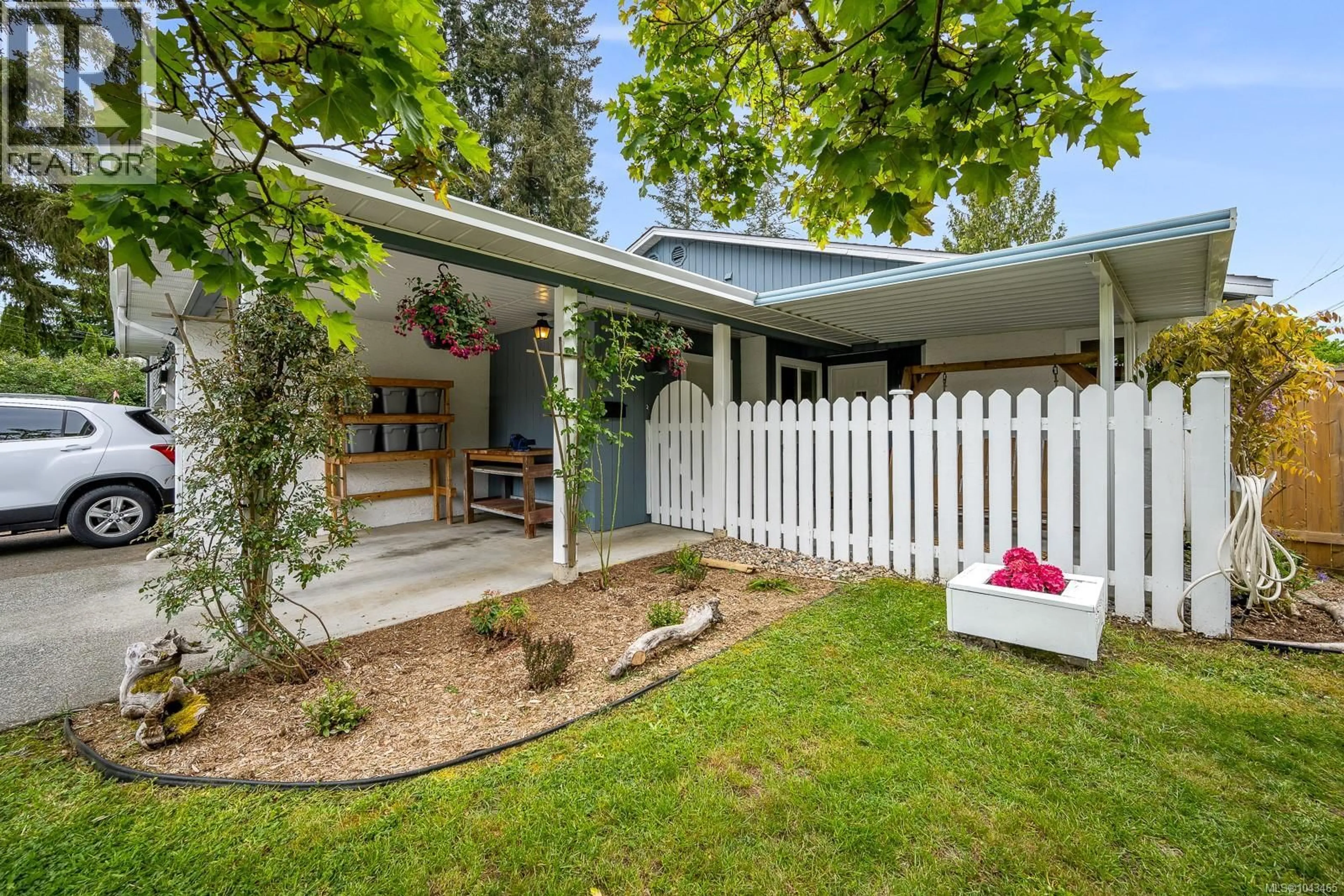 Patio, street for A - 115 ROD & GUN ROAD, Courtenay British Columbia V9N6X8
