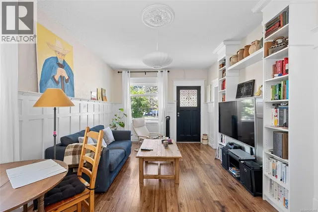 3033 CEDAR HILL ROAD, Victoria 3