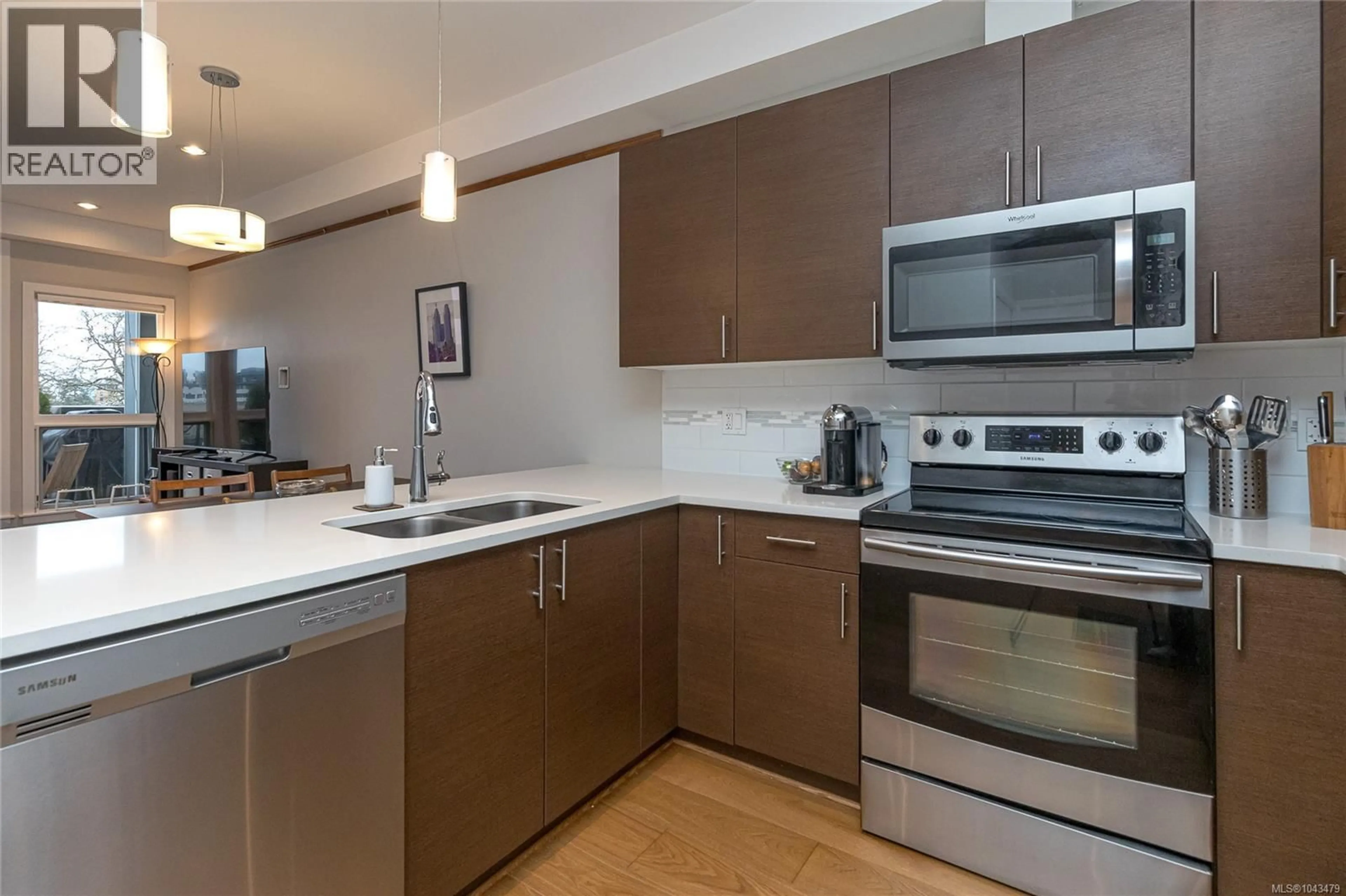 Standard kitchen, unknown for 303 - 924 ESQUIMALT ROAD, Esquimalt British Columbia V9A3P2