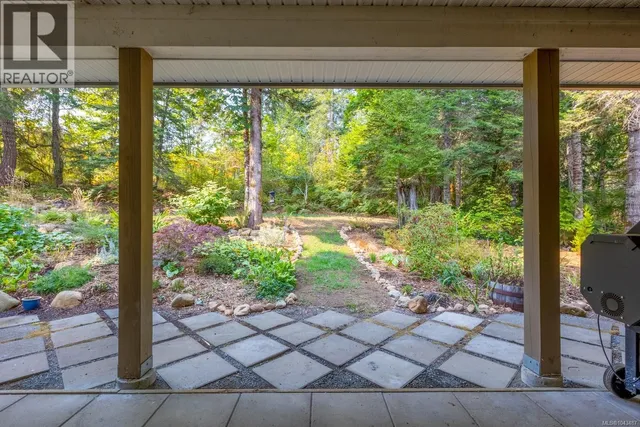 6531 COUNTRY ROAD, Fanny Bay 5