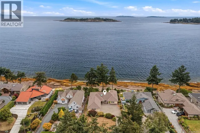 1432 MADRONA DRIVE, Nanoose Bay 2