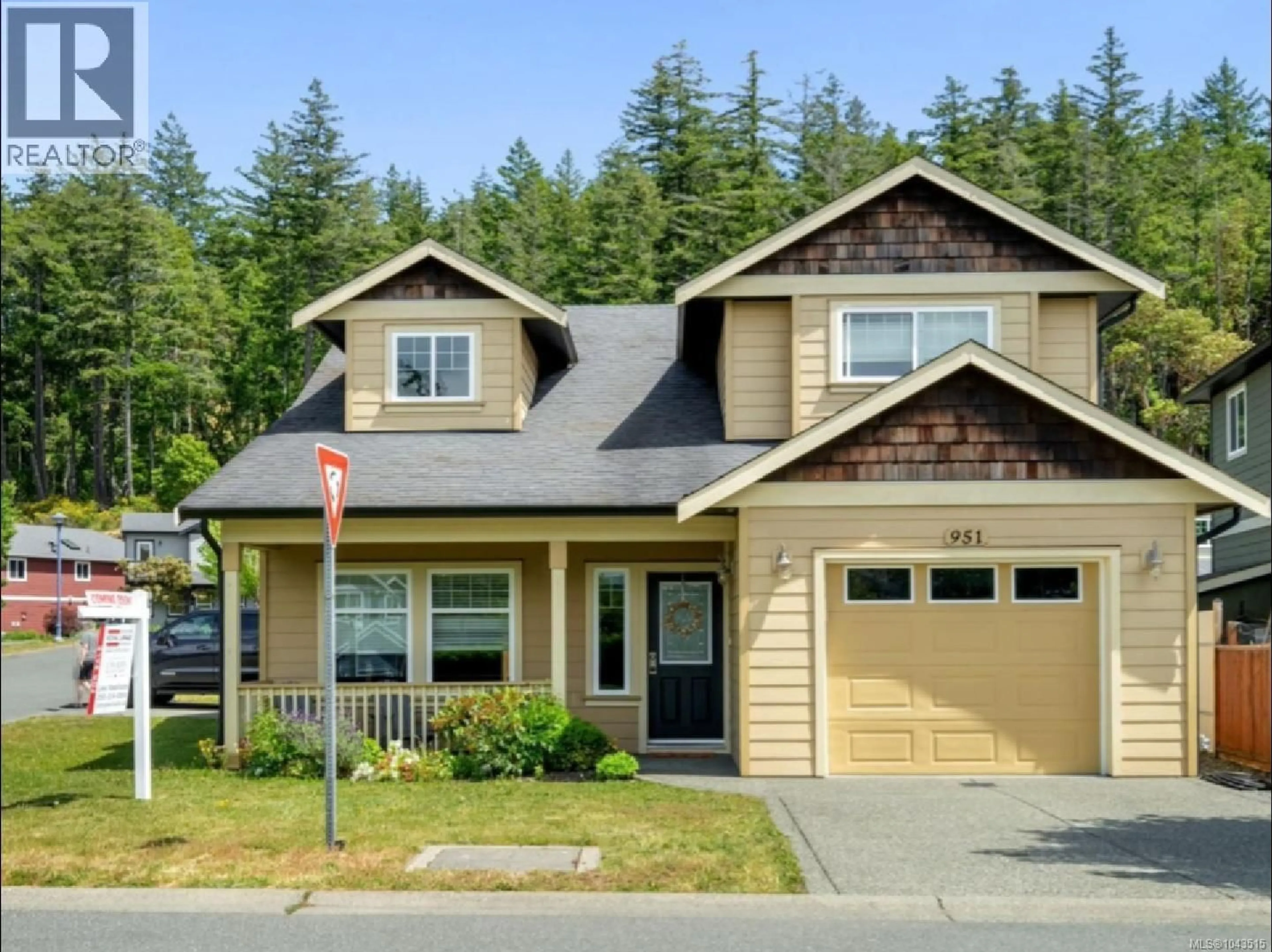 Home with vinyl exterior material, street for 951 KINGLET PLACE, Langford British Columbia V9C0B4