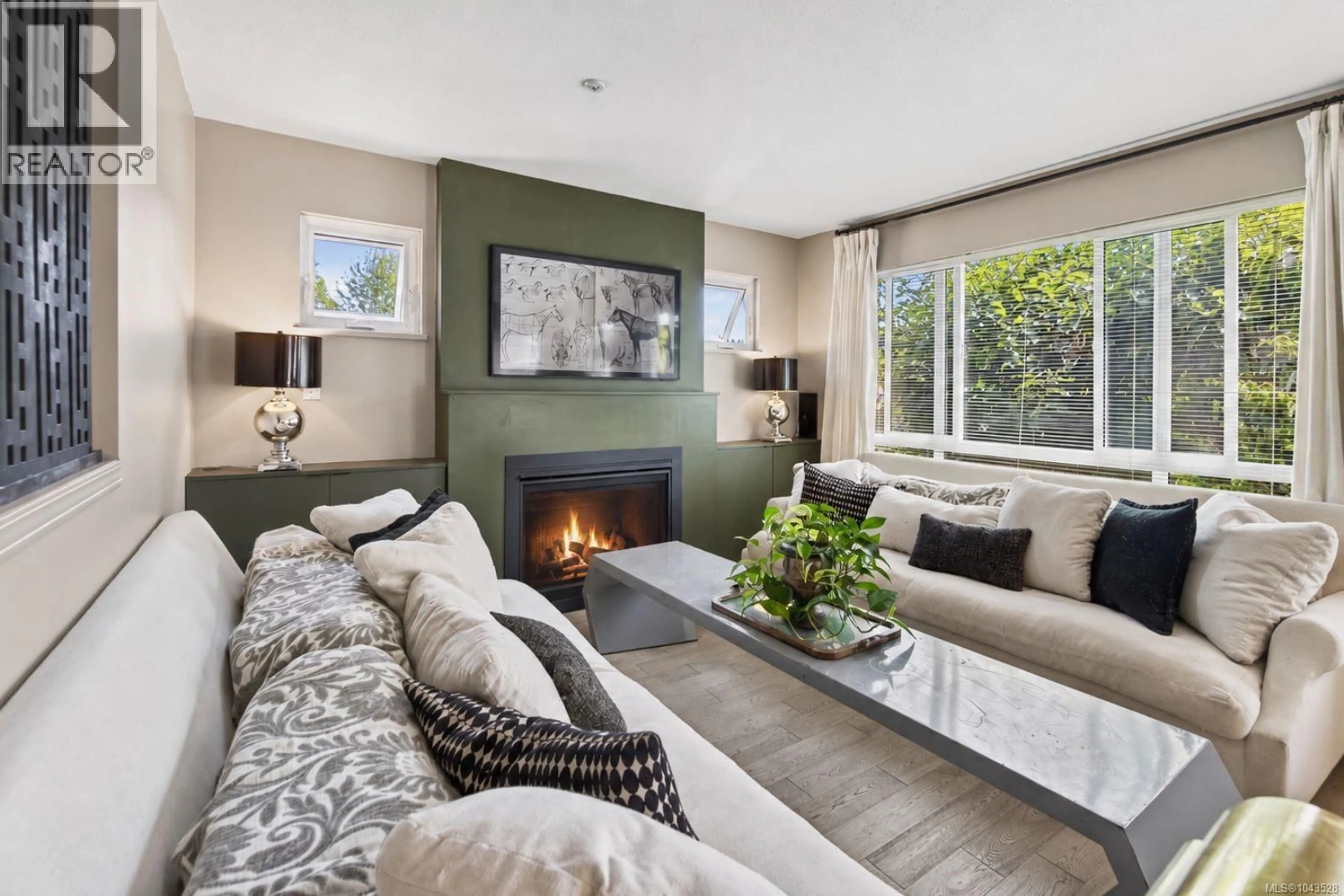 Living room with furniture, unknown for 5969 WATERTON DRIVE, Nanaimo British Columbia V9T6A9