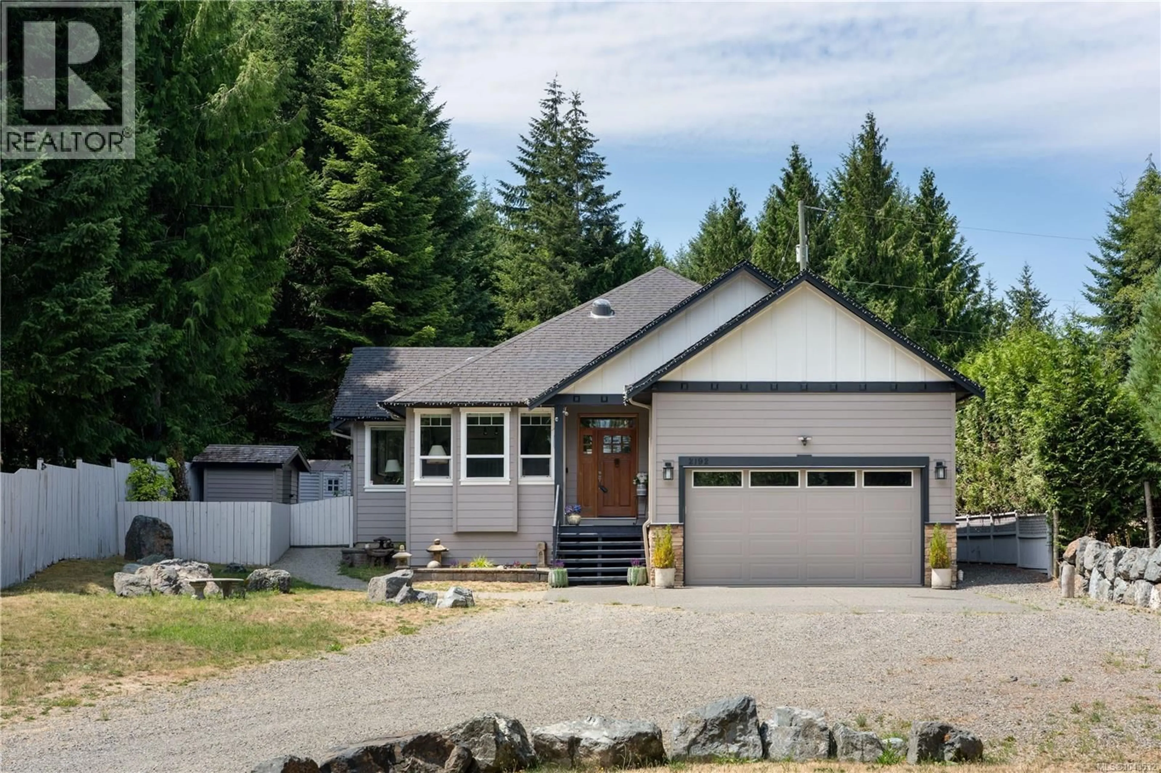 Home with vinyl exterior material, street for 2192 BARON ROAD, Cobble Hill British Columbia V8H0K4