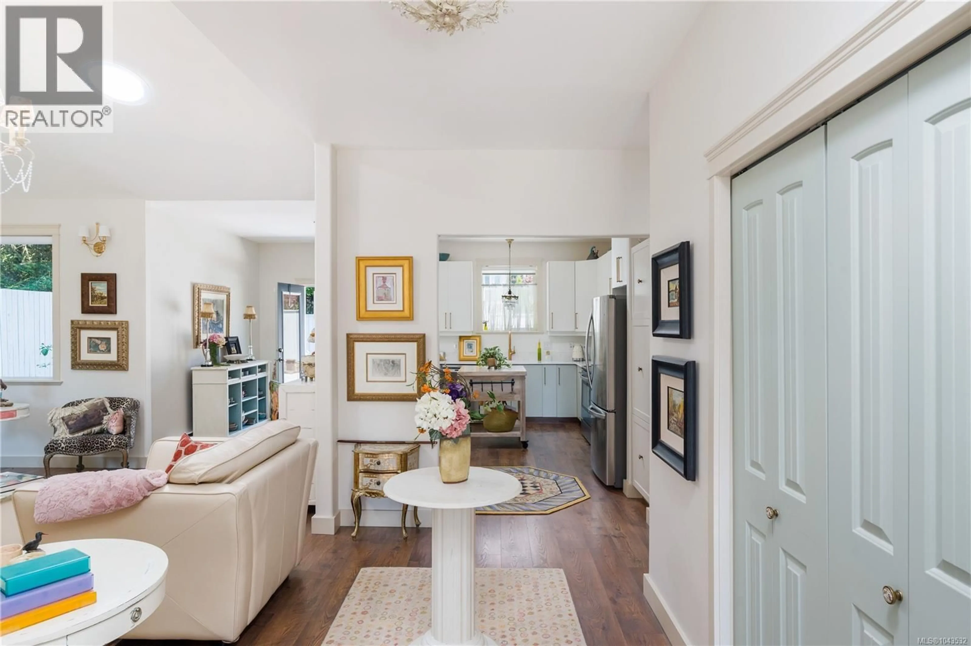 Indoor entryway for 2192 BARON ROAD, Cobble Hill British Columbia V8H0K4