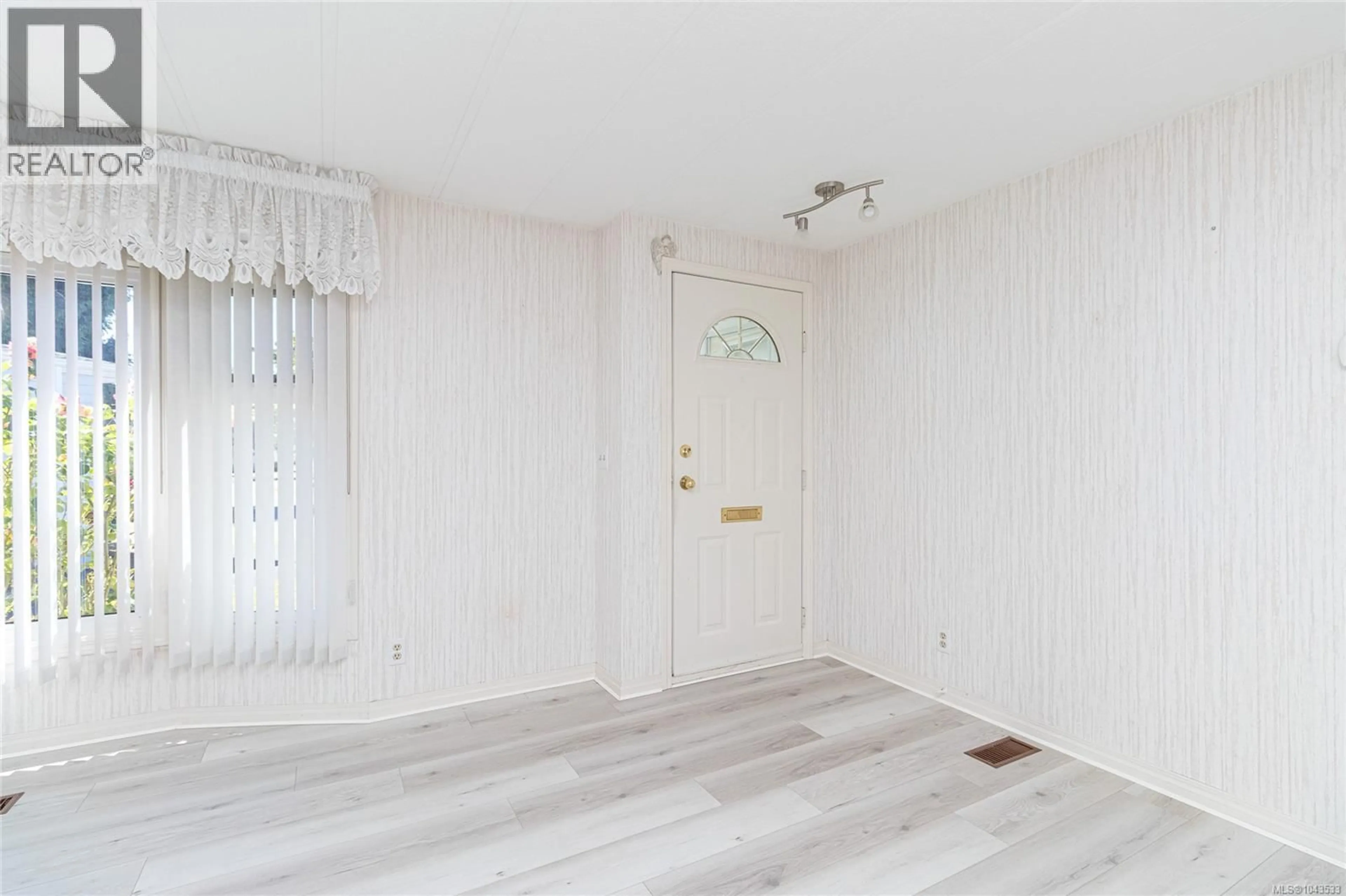A pic of a room for 9394 BROOKWOOD DRIVE, Sidney British Columbia V8L4H3