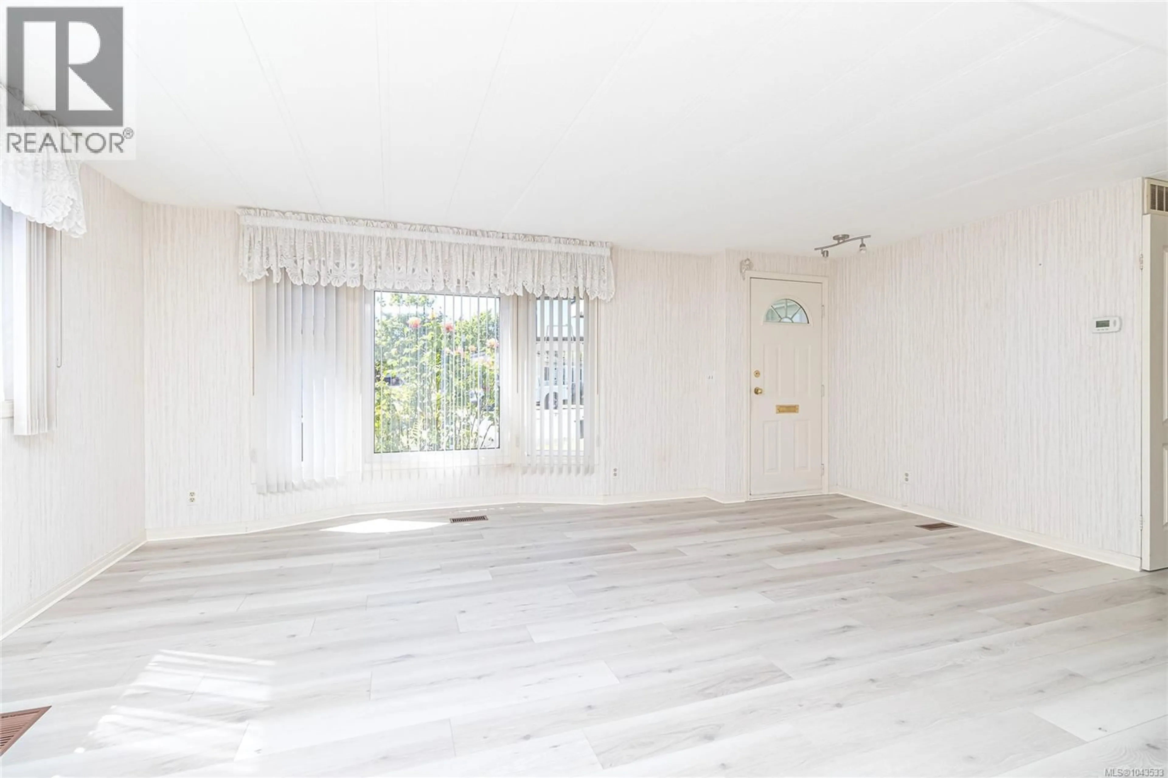 A pic of a room for 9394 BROOKWOOD DRIVE, Sidney British Columbia V8L4H3