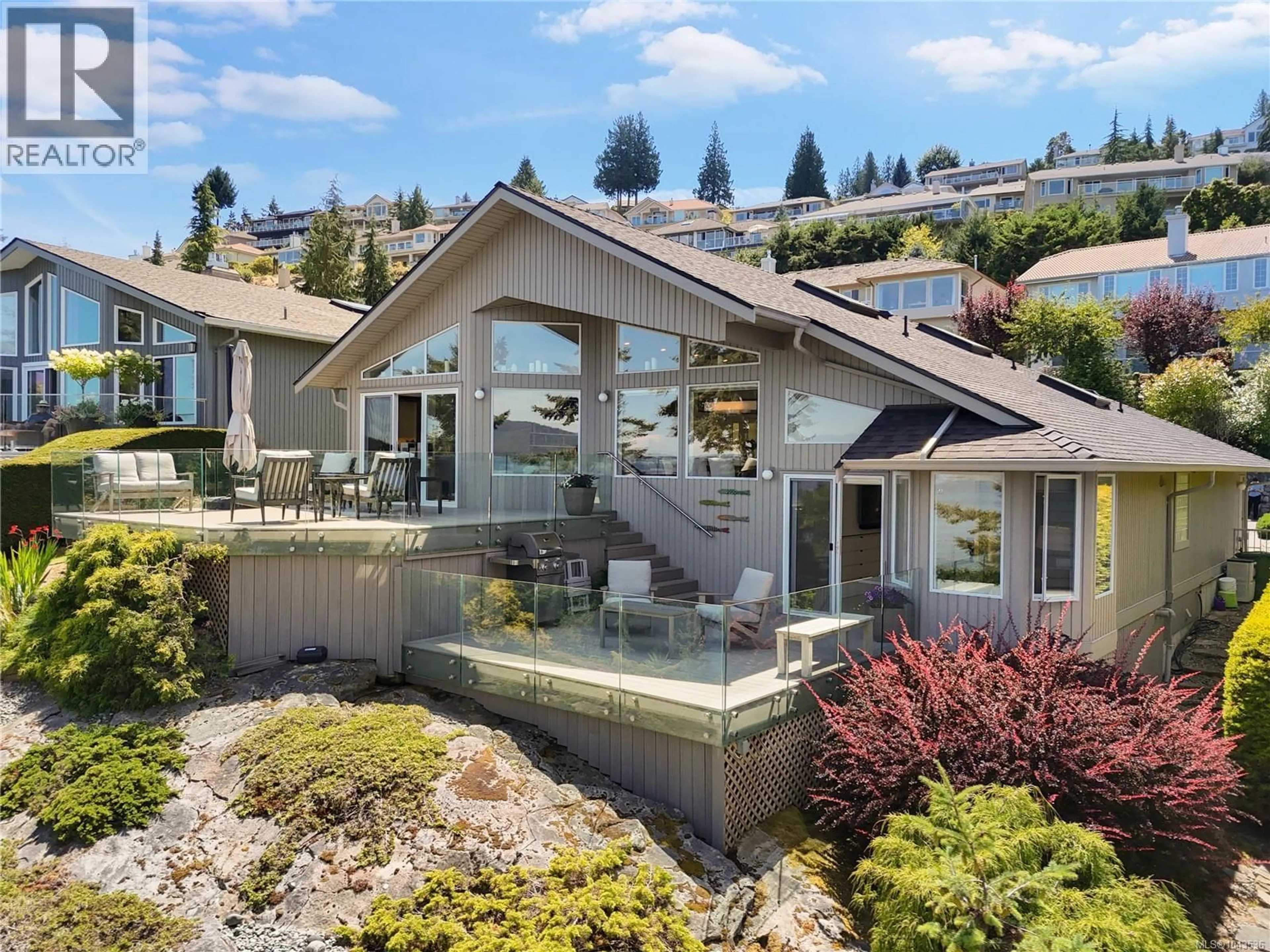 Home with vinyl exterior material, mountain view for 209 MARINE DRIVE, Cobble Hill British Columbia V8H0K8