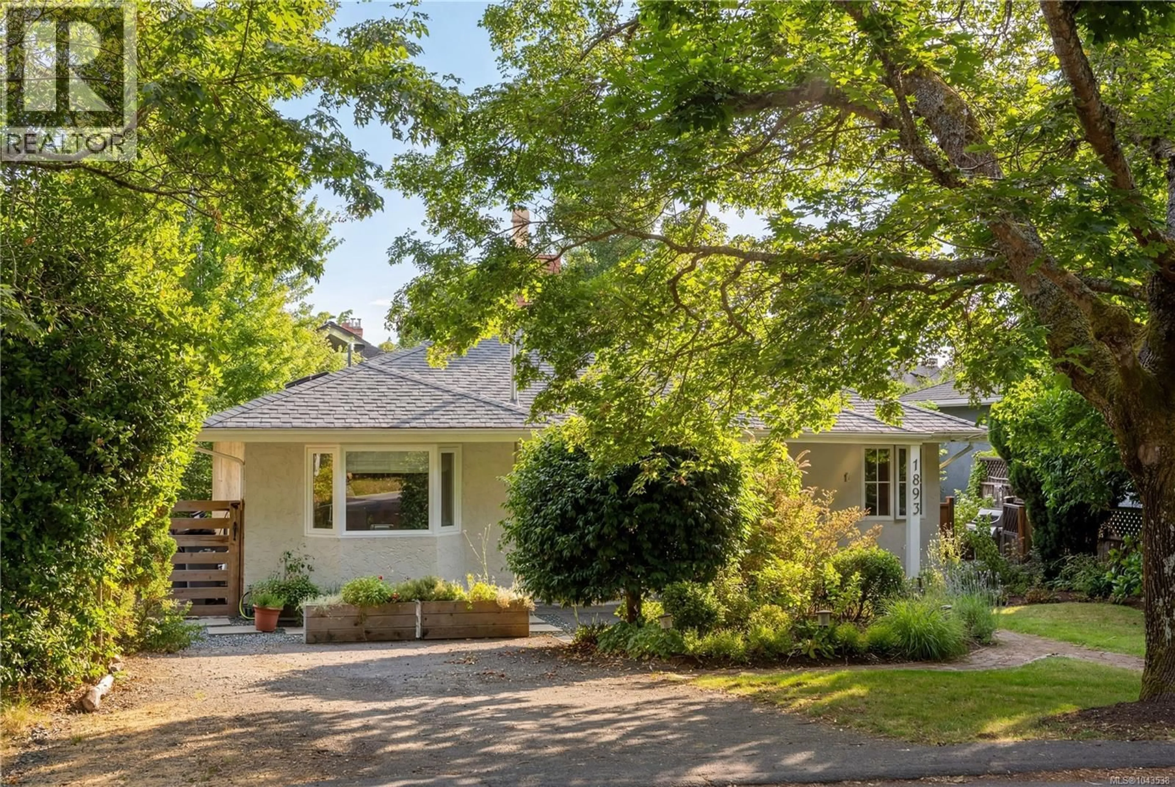 Unknown for 1893 FORRESTER STREET, Saanich British Columbia V8R3G7