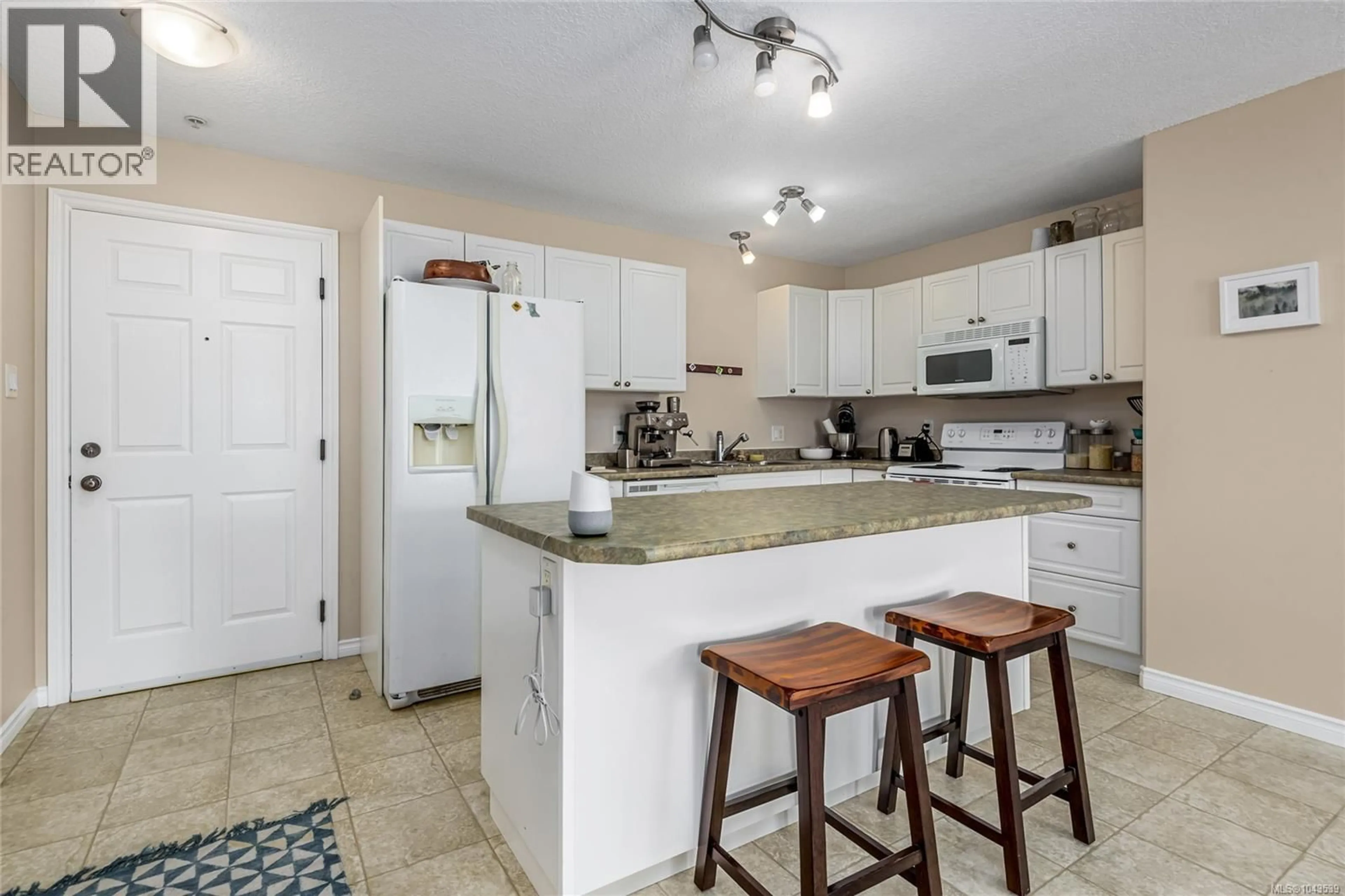 Unknown for 204 - 129 BACK ROAD, Courtenay British Columbia V9N3W5