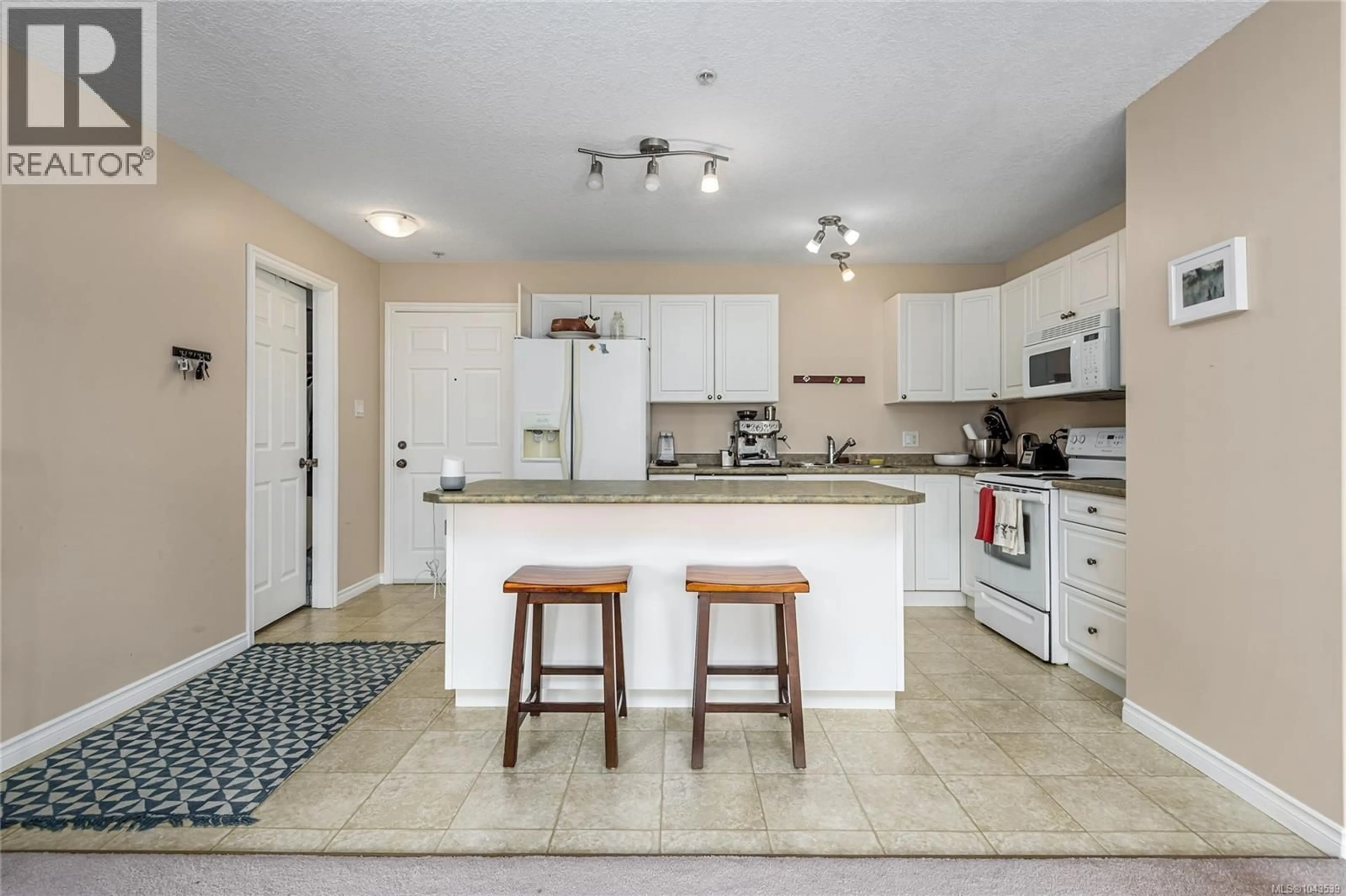 Unknown for 204 - 129 BACK ROAD, Courtenay British Columbia V9N3W5