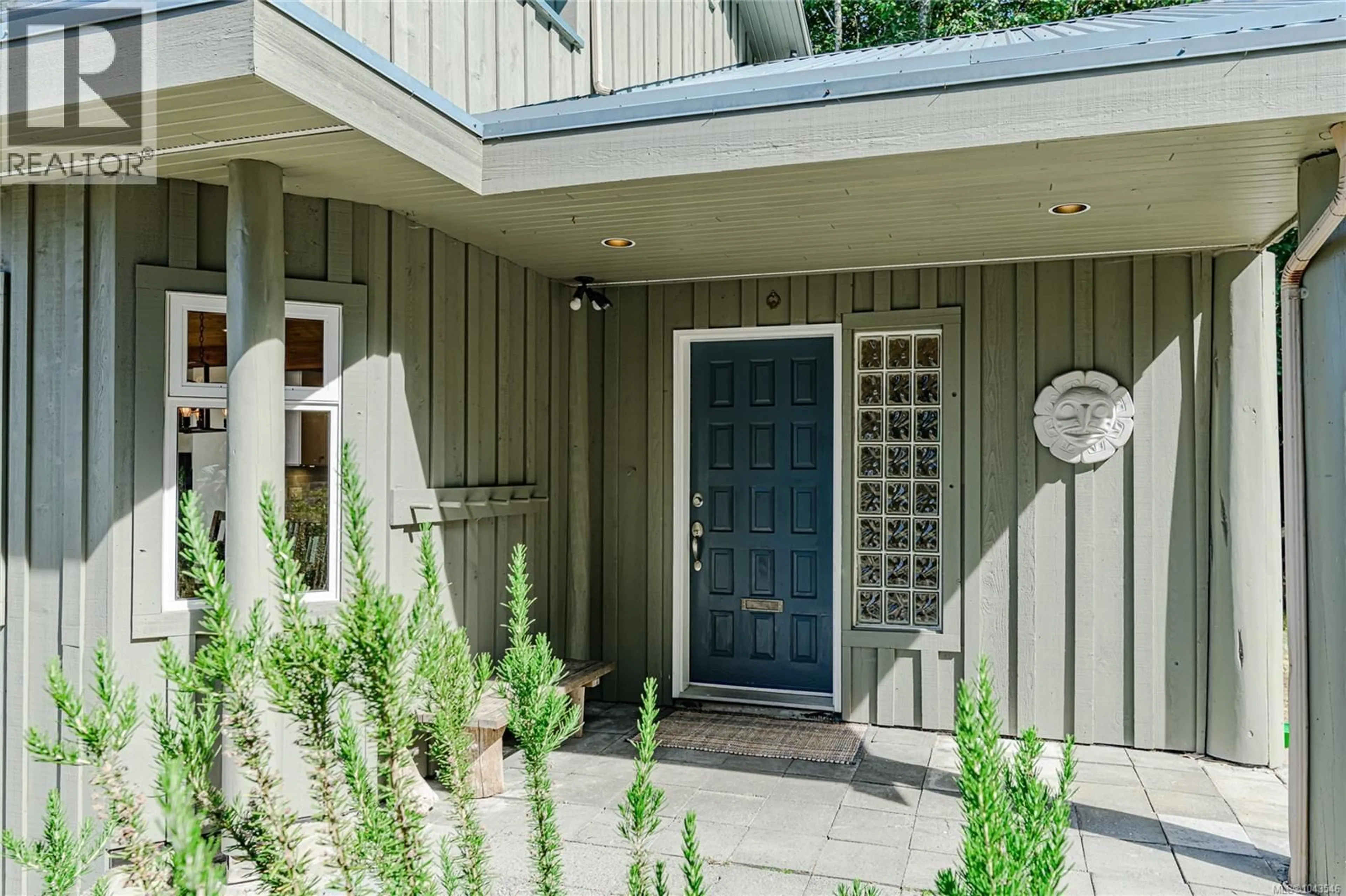 Indoor entryway for 115 GRANTVILLE STREET, Salt Spring British Columbia V8K1N9