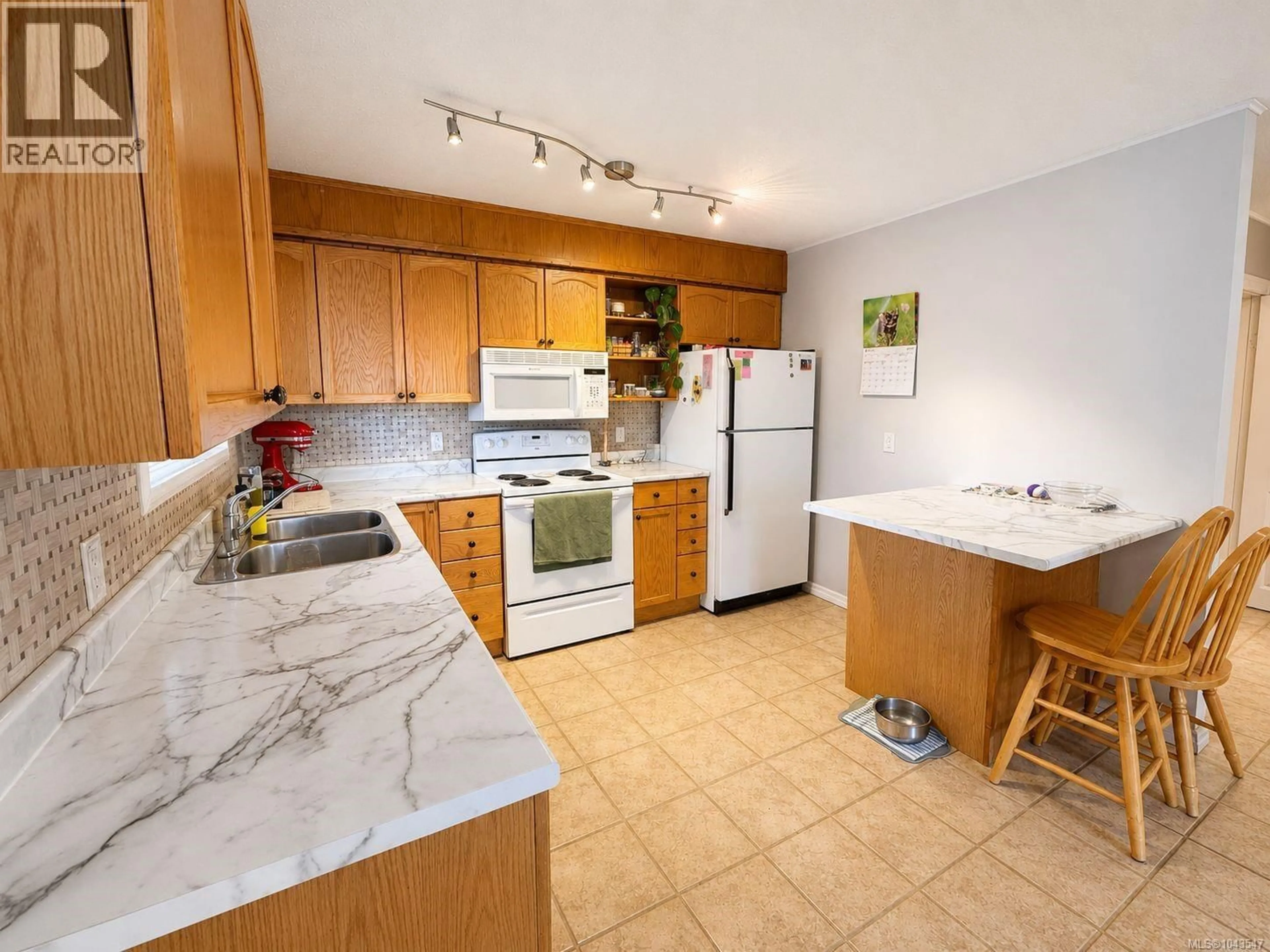 Standard kitchen, ceramic/tile floor for 6010 RIVER ROAD, Port Alberni British Columbia V9Y6Z6
