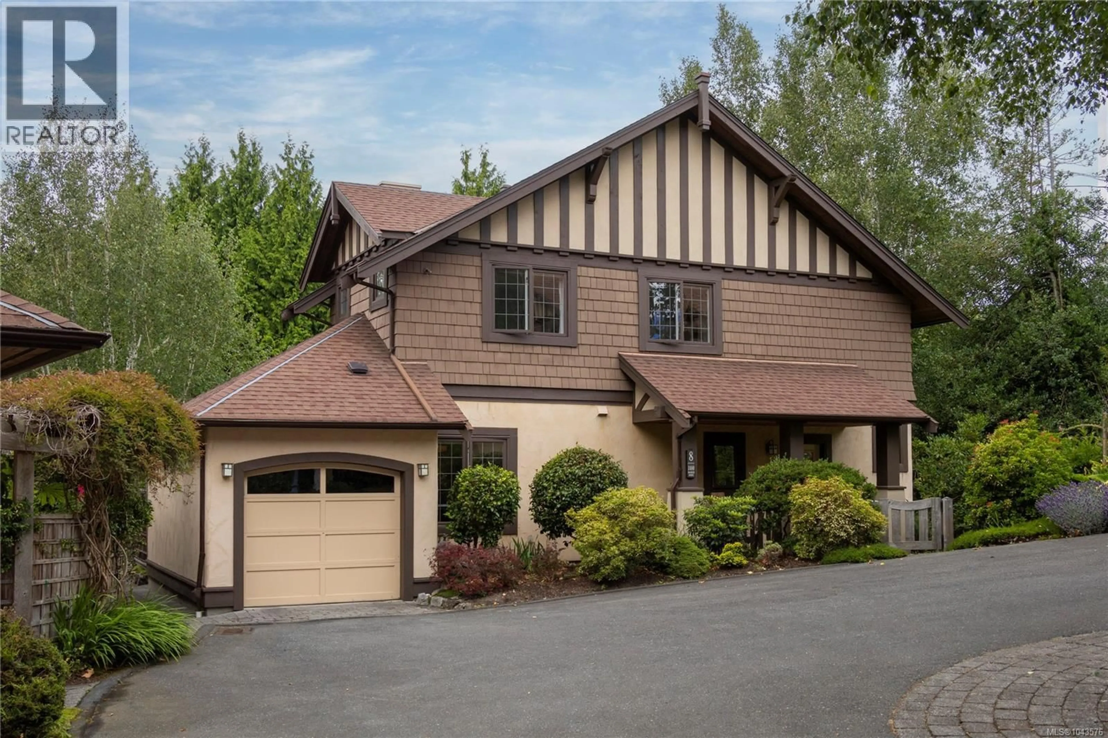 Home with vinyl exterior material, street for 8 - 1880 CHANDLER AVENUE, Victoria British Columbia V8S1N8
