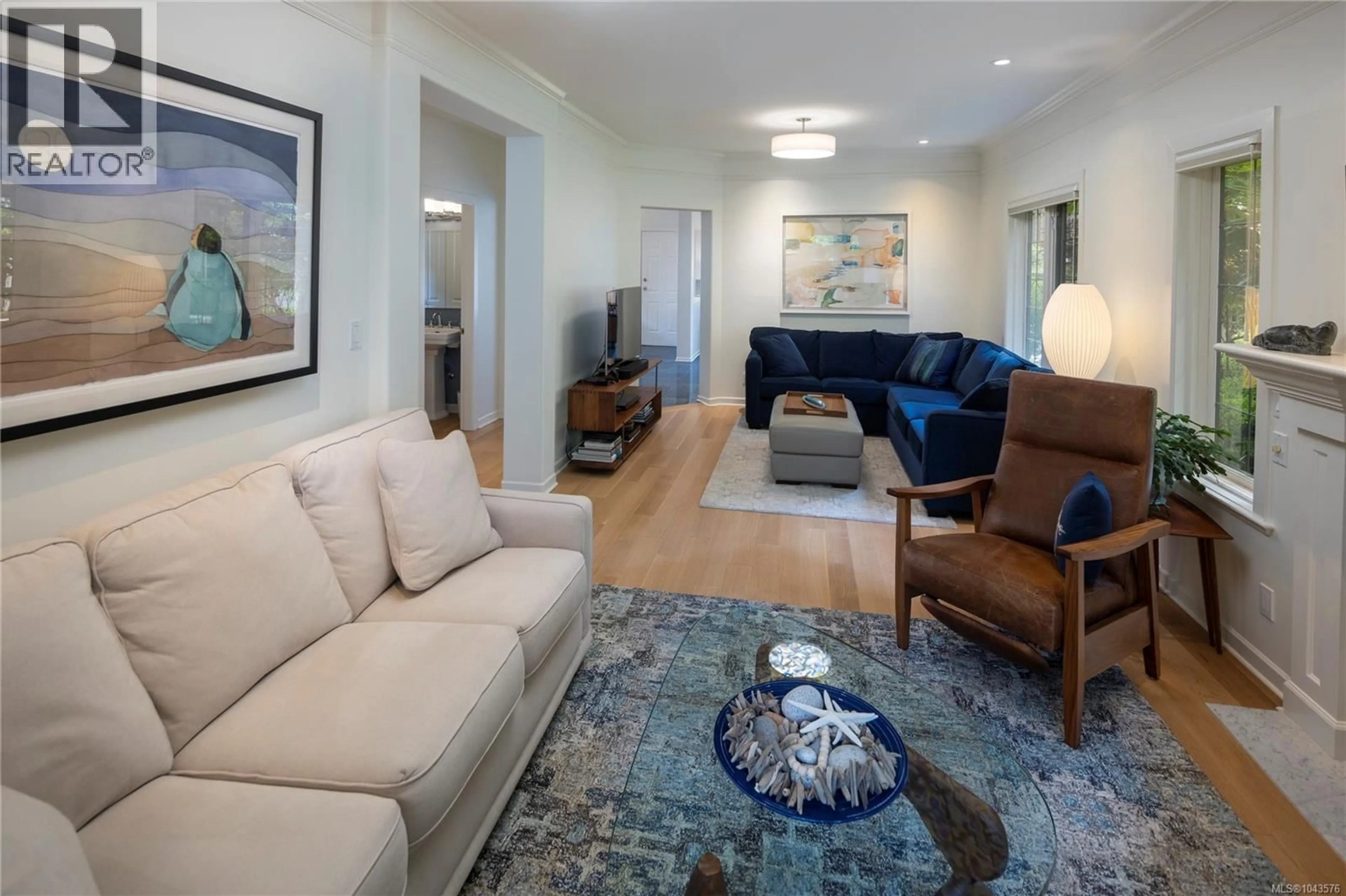 Living room with furniture, unknown for 8 - 1880 CHANDLER AVENUE, Victoria British Columbia V8S1N8