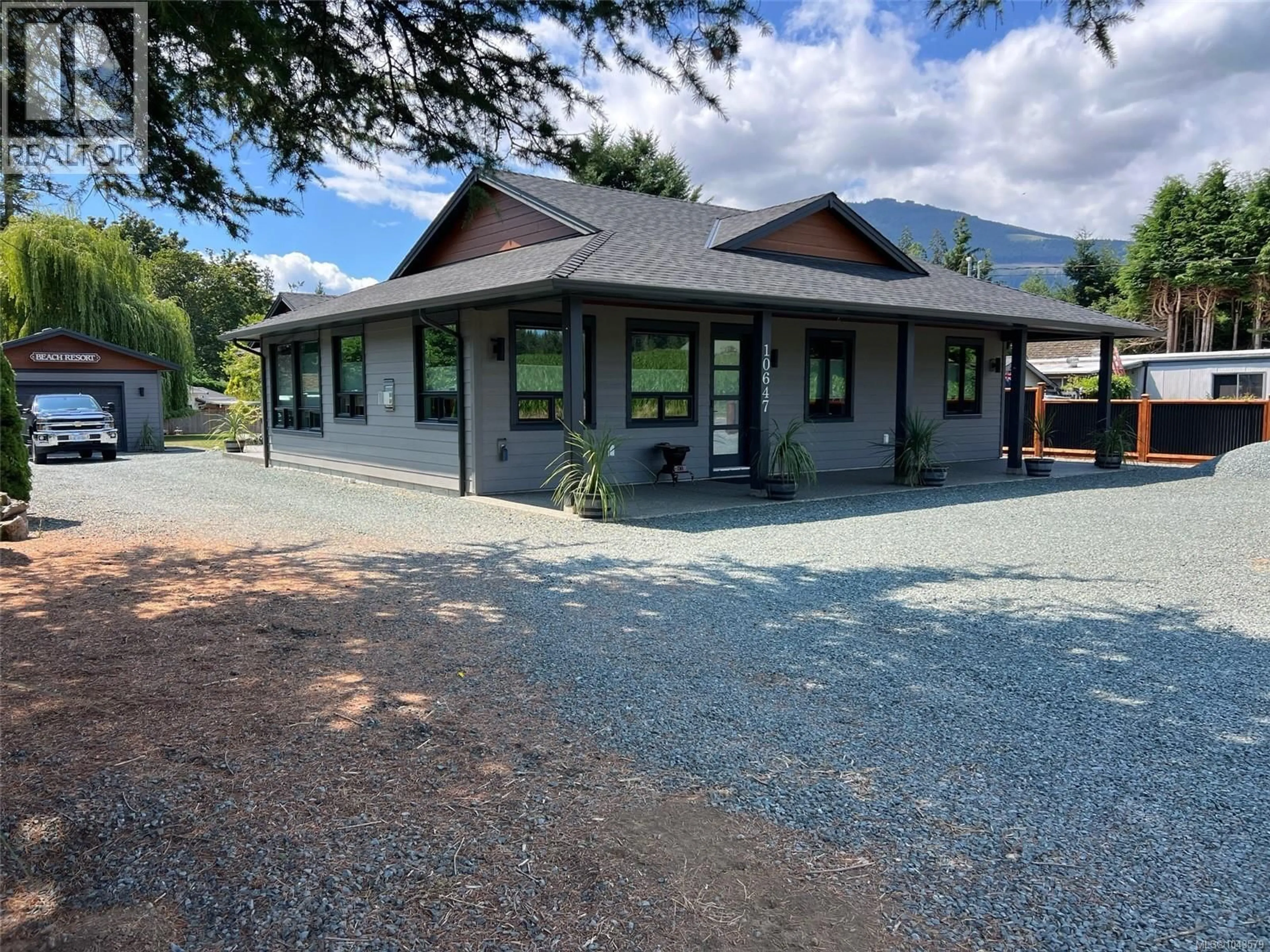 A pic from outside/outdoor area/front of a property/back of a property/a pic from drone, mountain view for 10647 OLSEN ROAD, Saltair British Columbia V9G2B1