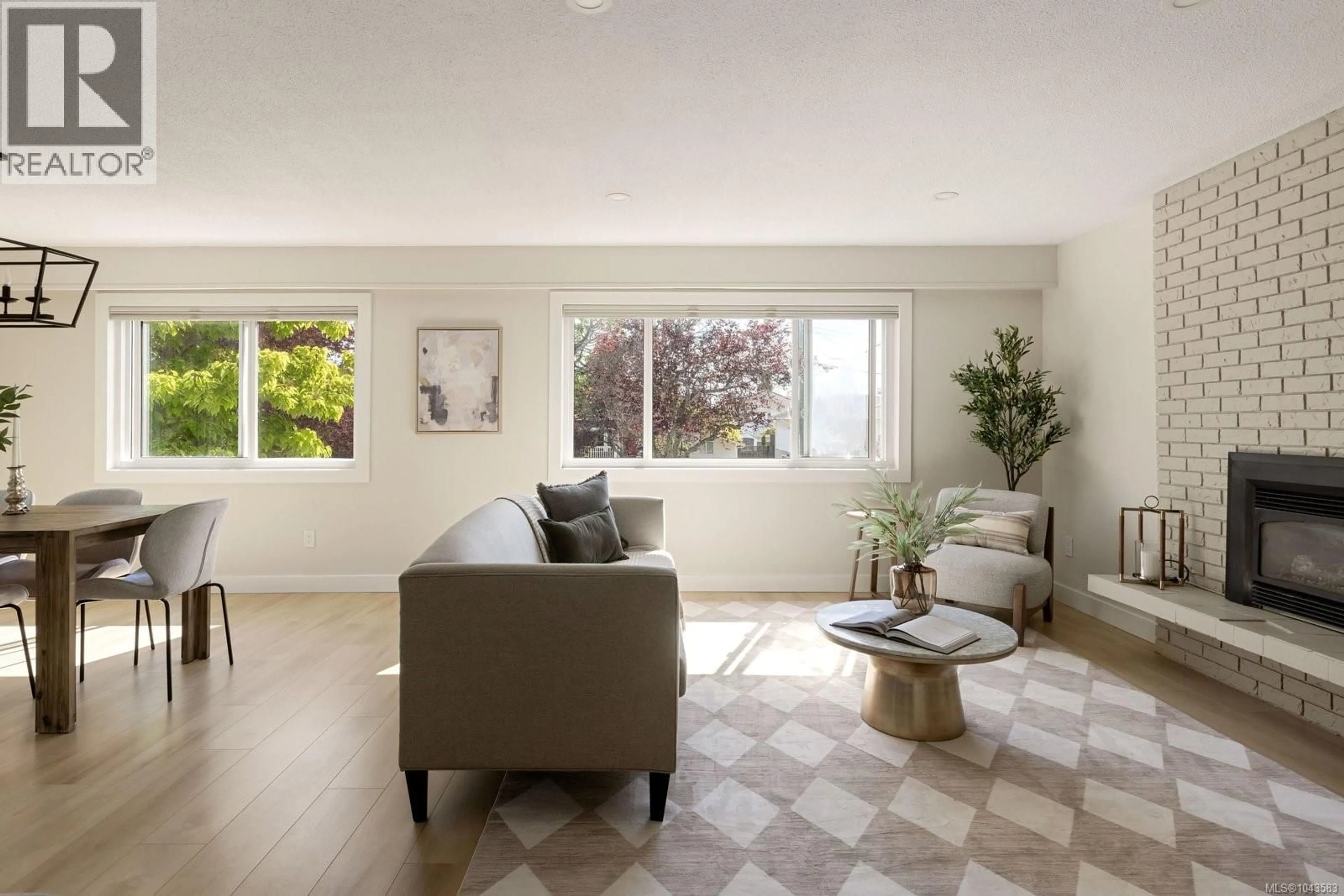 Living room with furniture, unknown for 10206 ALMOND STREET, Sidney British Columbia V8L3N3