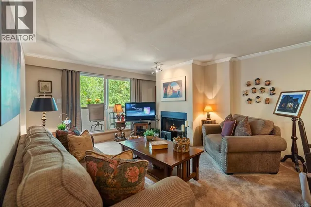 303 - 1068 TOLMIE AVENUE, Saanich 2