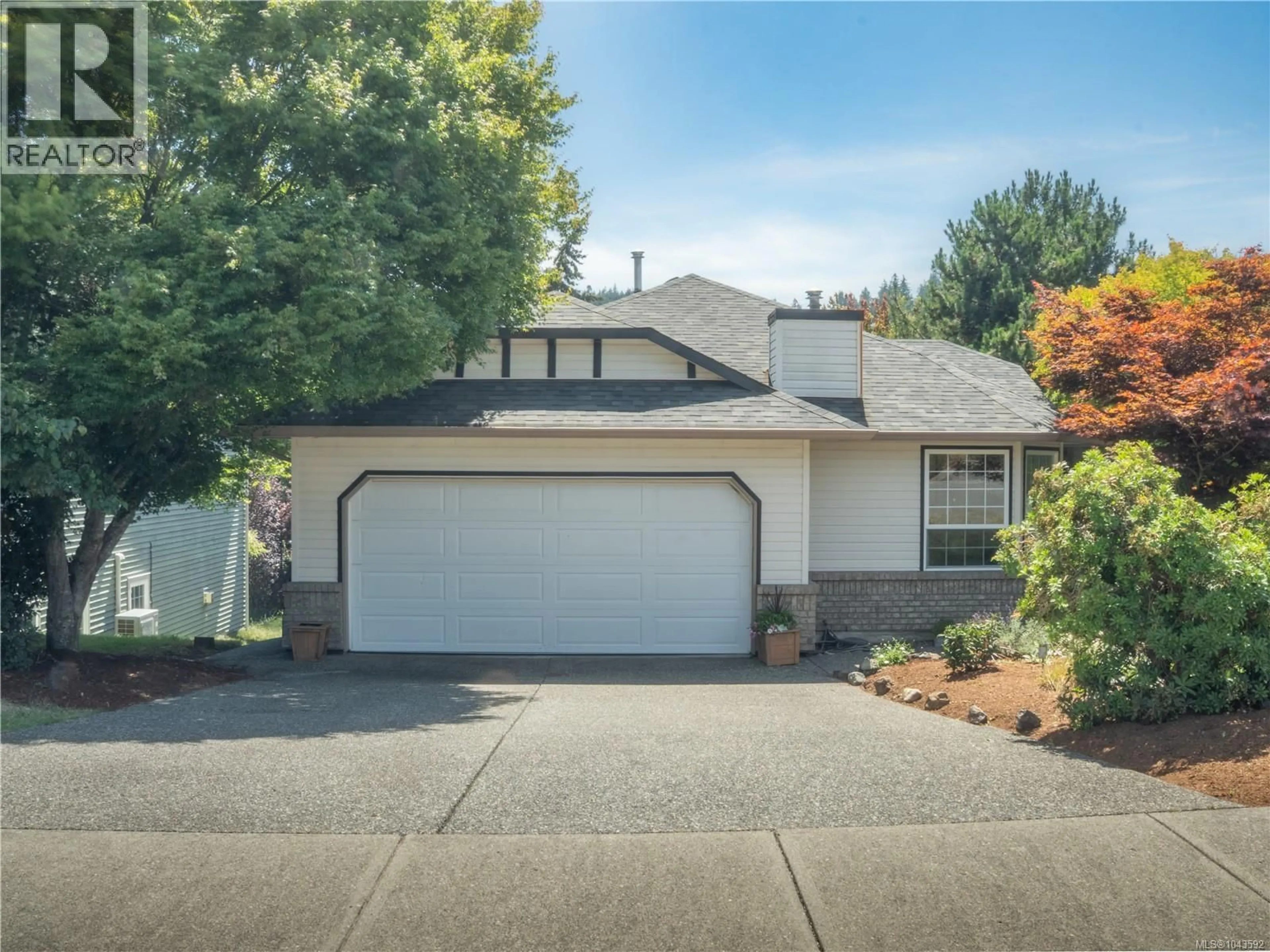 Home with vinyl exterior material, street for 4796 VISTA VIEW CRESCENT, Nanaimo British Columbia V9V1R2