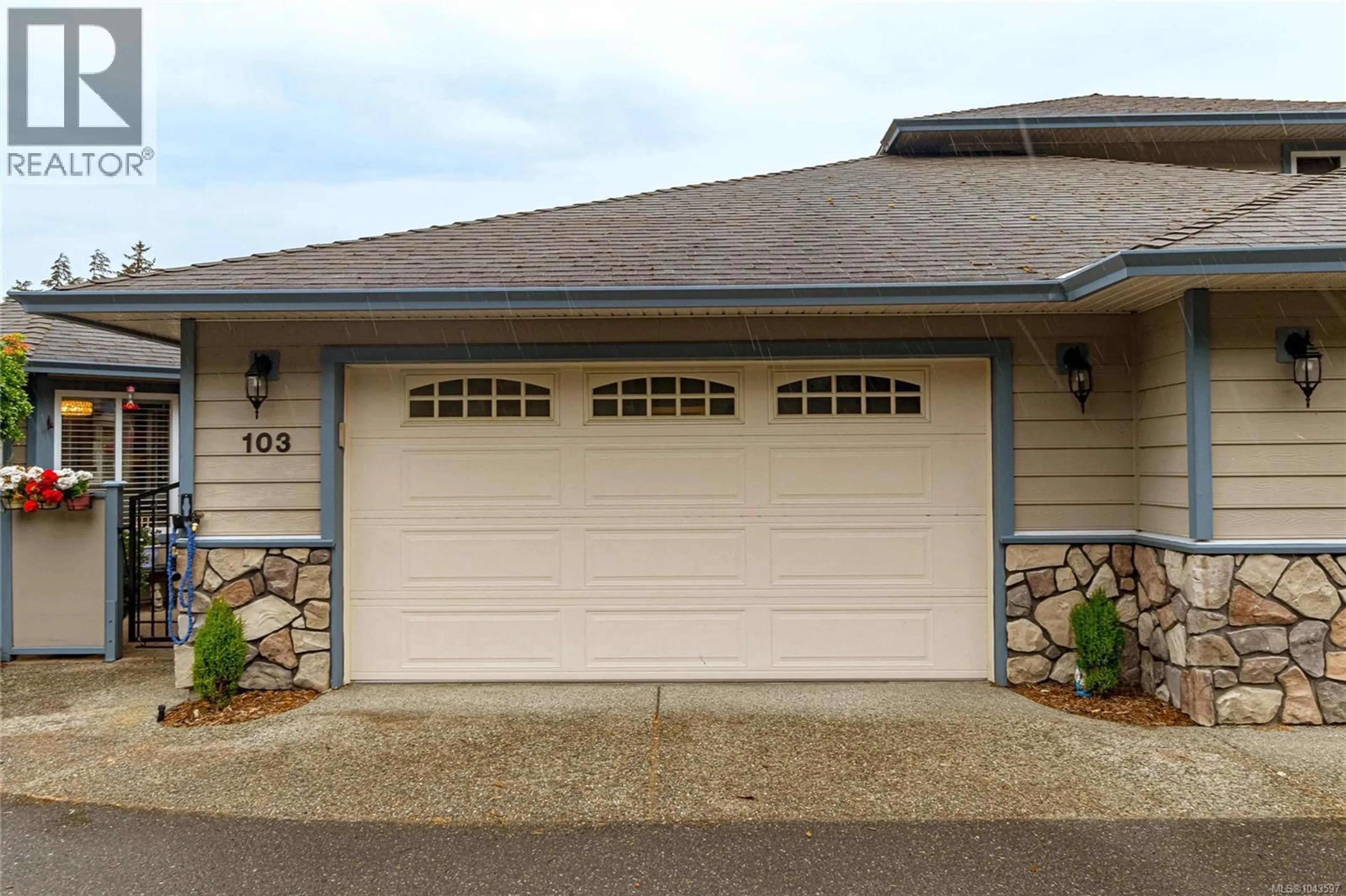 Indoor garage for 103 - 1645 NARISSA ROAD, Sooke British Columbia V9Z1J3