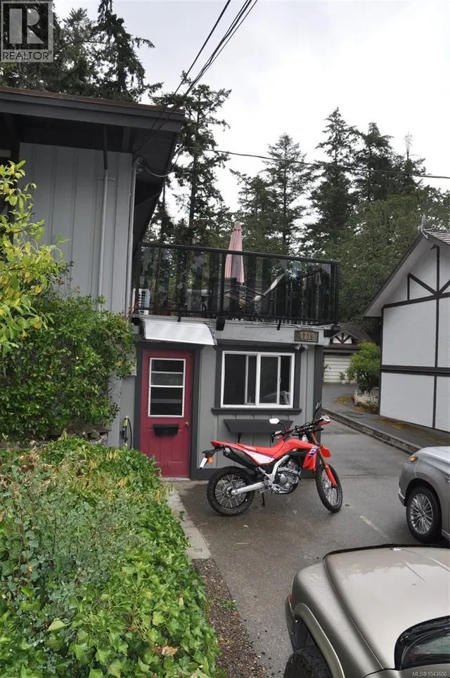 4719 WEST SAANICH ROAD, Saanich 2