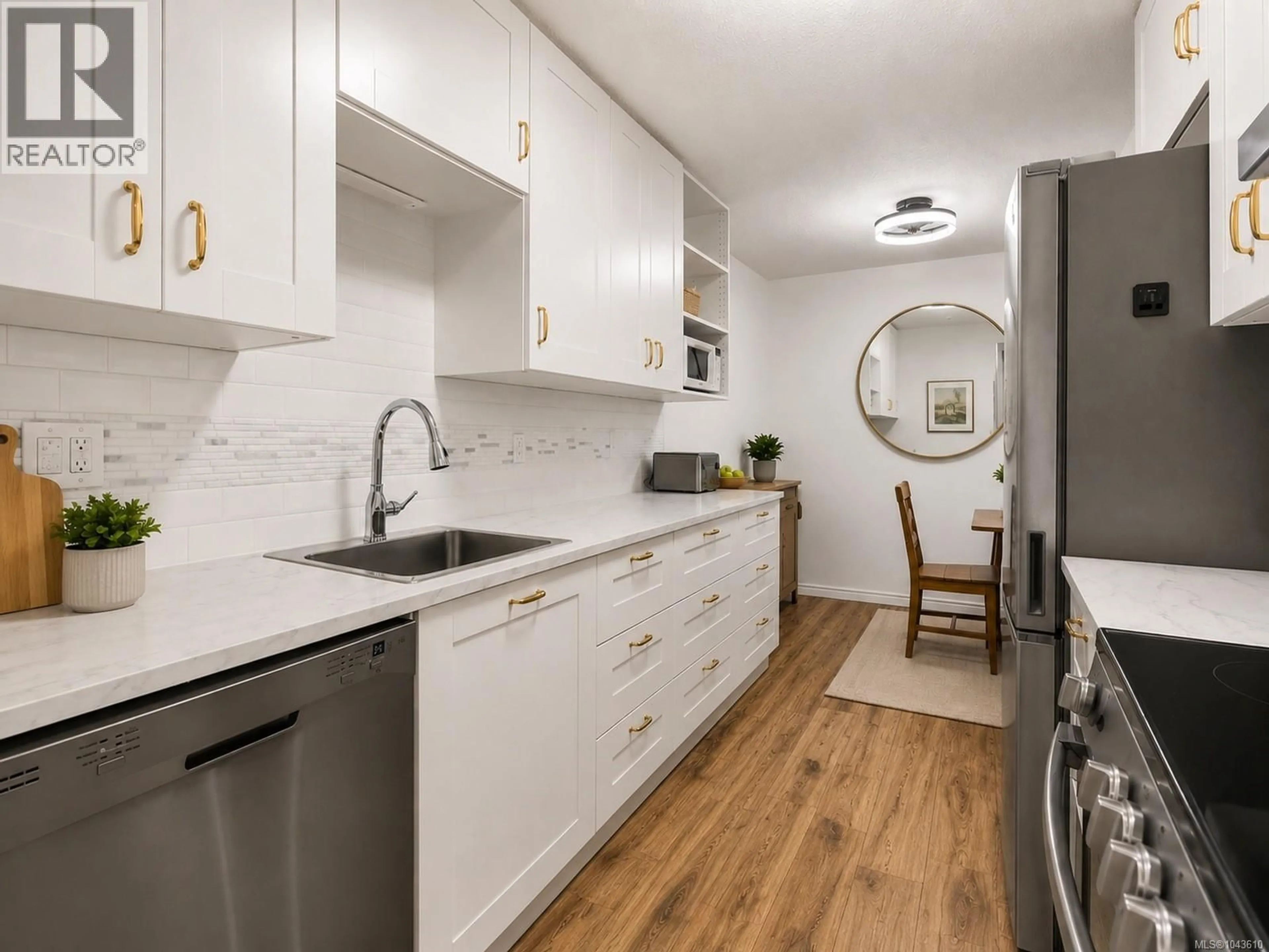 Standard kitchen, unknown for 220 - 3225 ELDON PLACE, Saanich British Columbia V8Z6A7