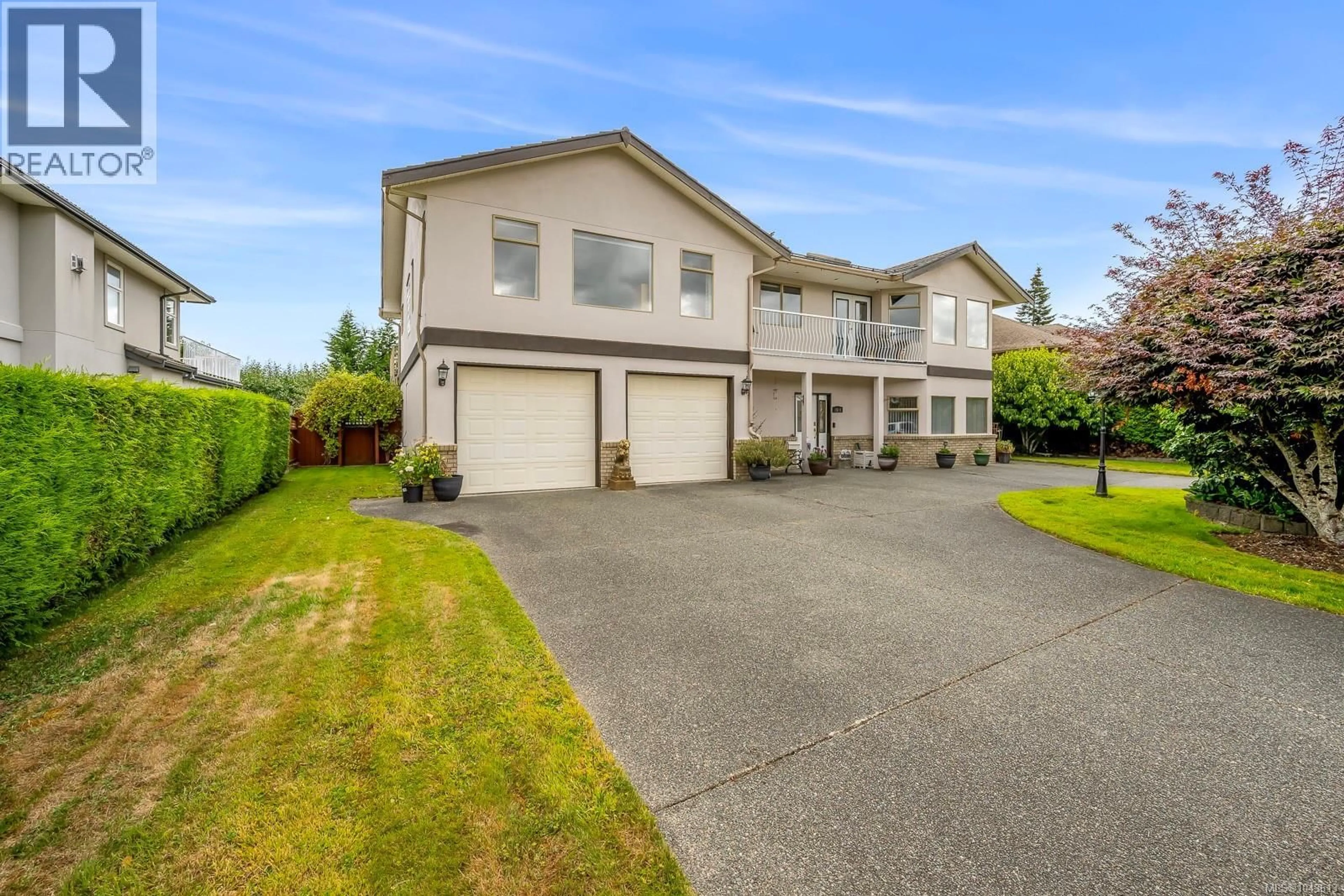 A pic from outside/outdoor area/front of a property/back of a property/a pic from drone, street for 1564 TRUMPETER CRESCENT SOUTHWEST, Courtenay British Columbia V9N8W6
