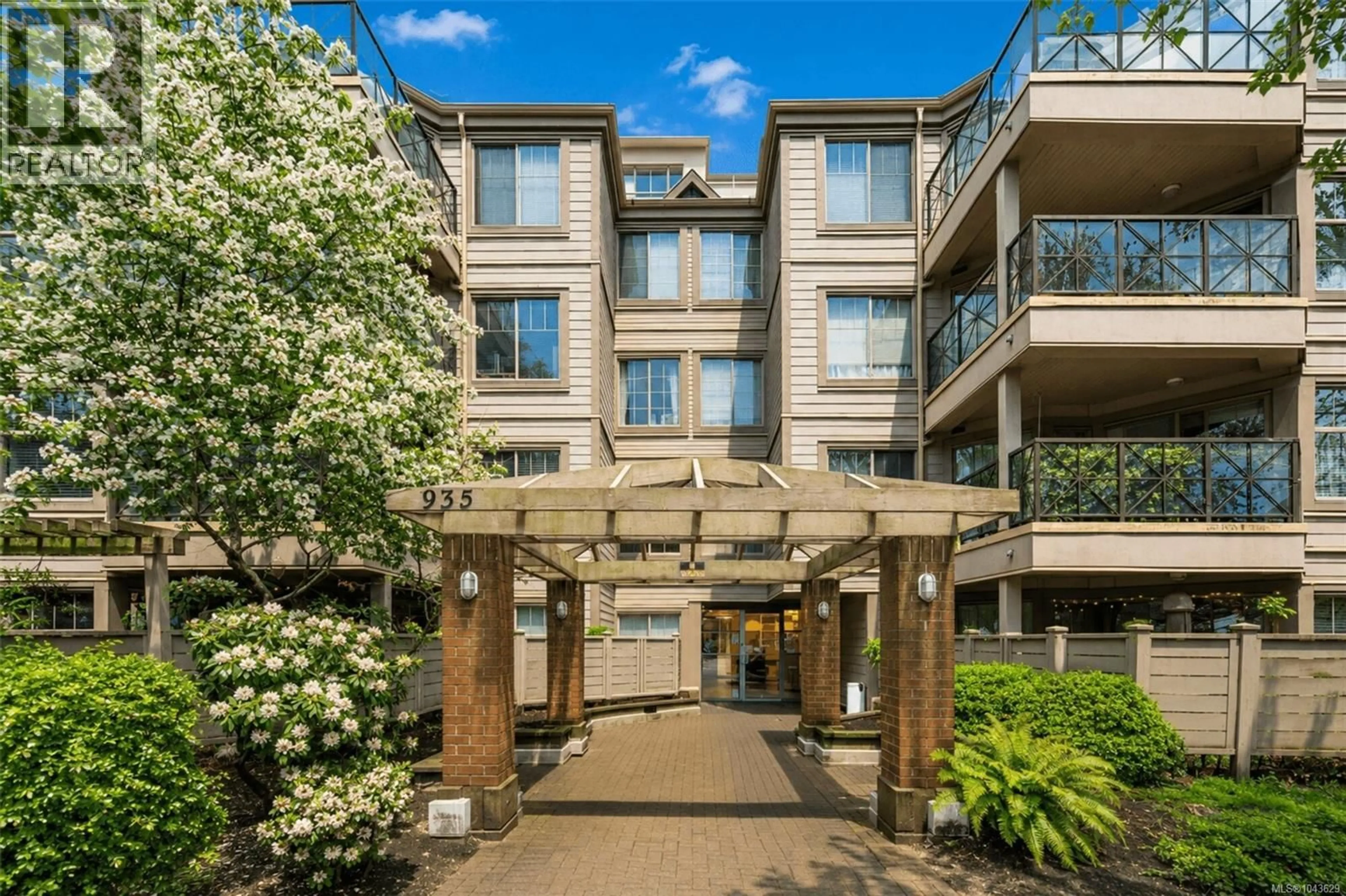 Unknown for 302 - 935 JOHNSON STREET, Victoria British Columbia V8V3N5