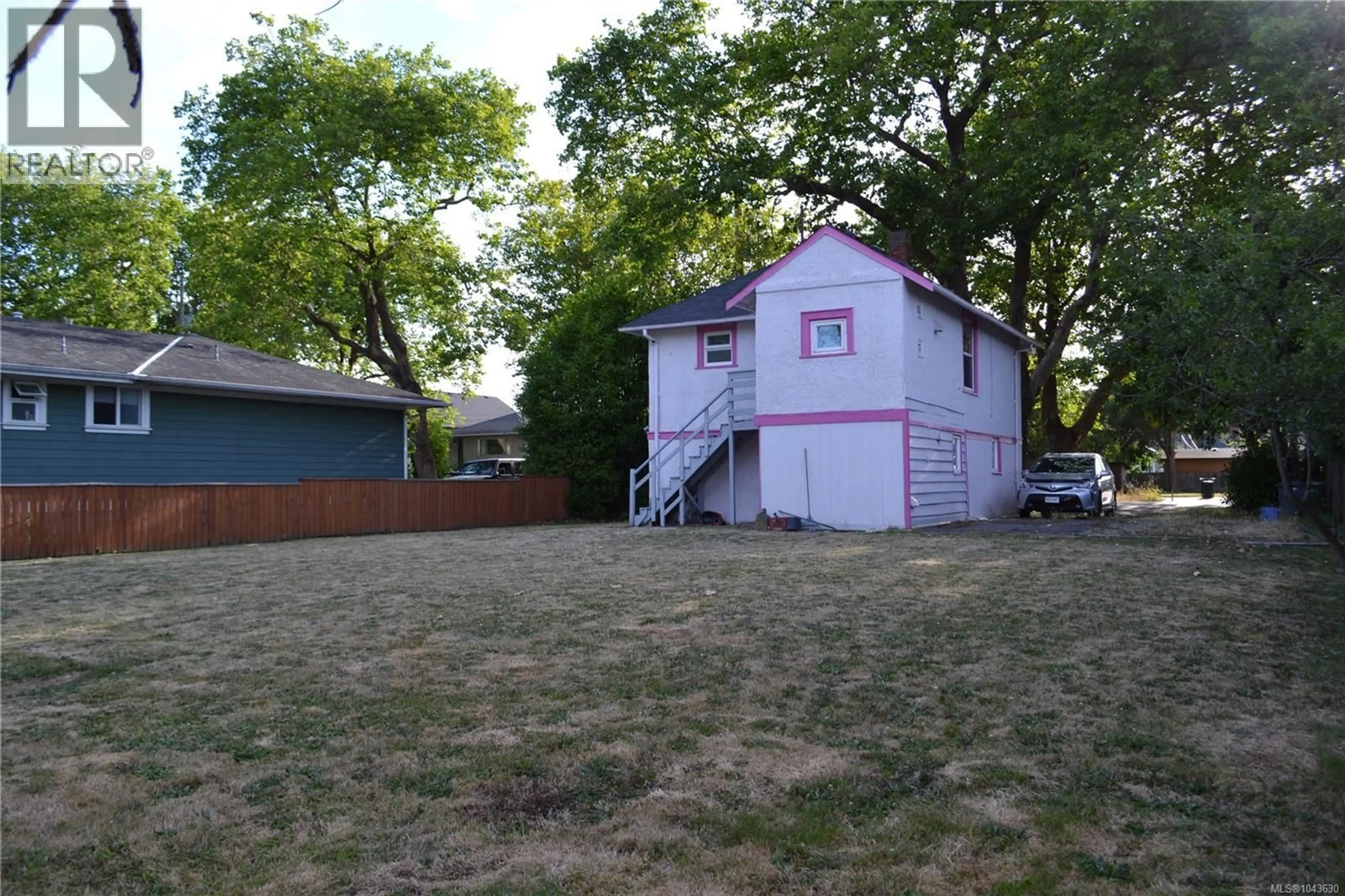 Shed for 2857 SHELBOURNE STREET, Victoria British Columbia V8N6K4