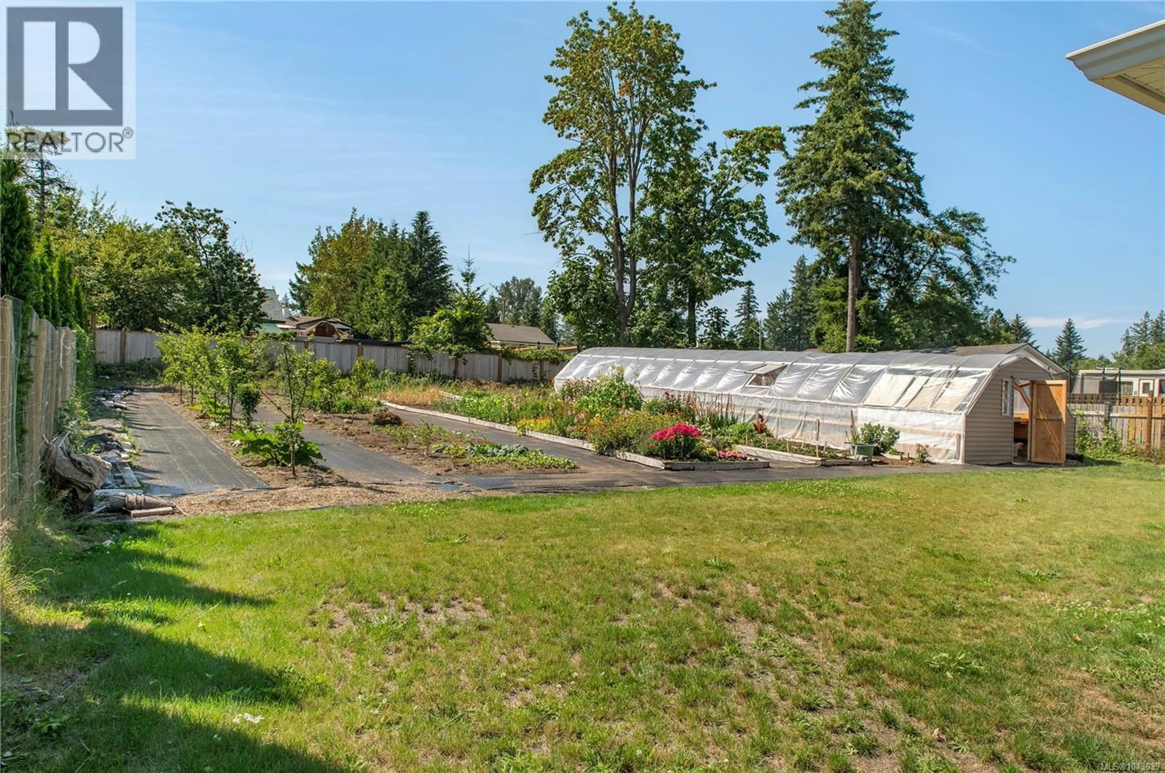 Patio, unknown for 3840 DISCOVERY DRIVE, Campbell River British Columbia V9W4X4