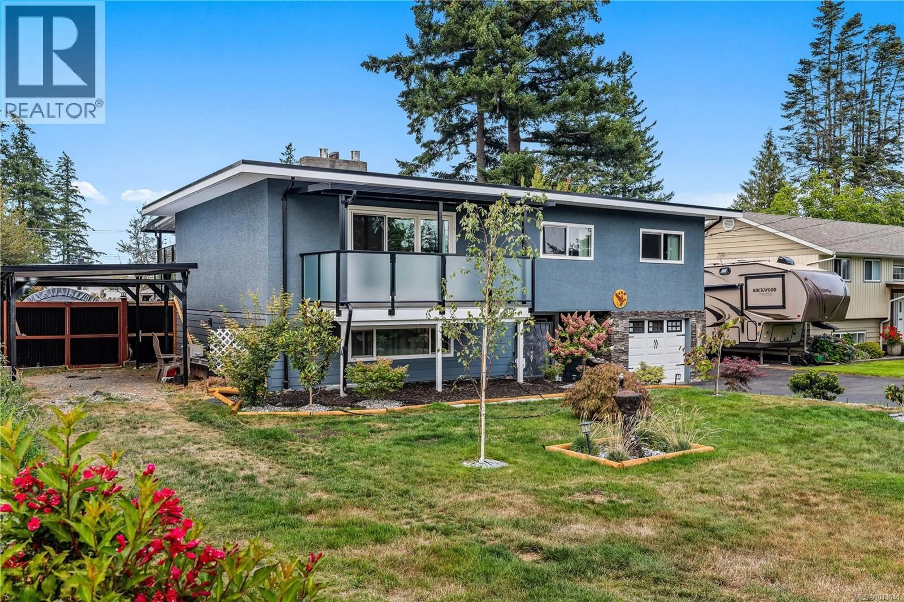 Home with vinyl exterior material, unknown for 430 ELIZABETH ROAD, Campbell River British Columbia V9W3R2