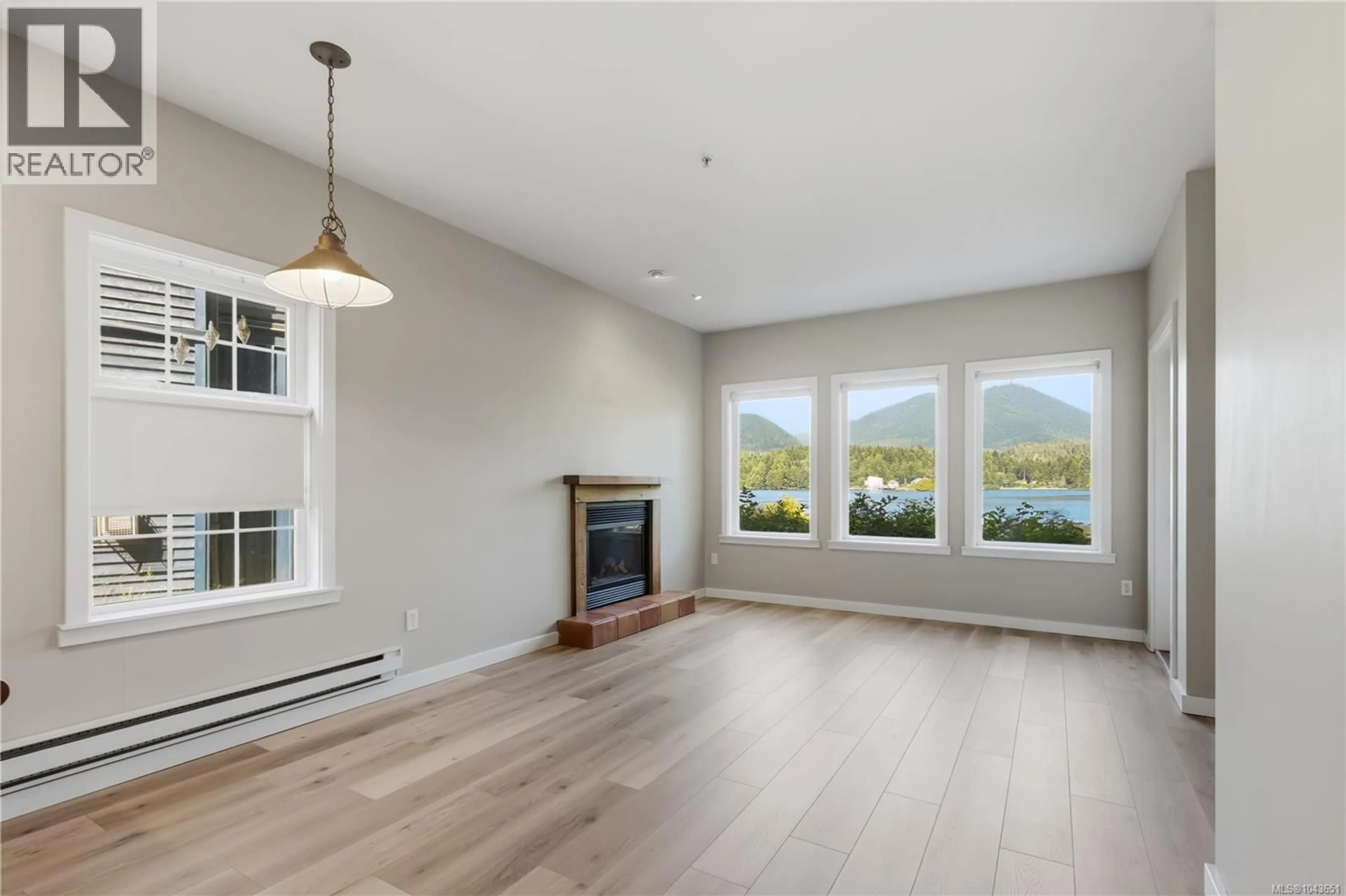 Unknown for 401 - 1971 HARBOUR DRIVE, Ucluelet British Columbia V0R3A0