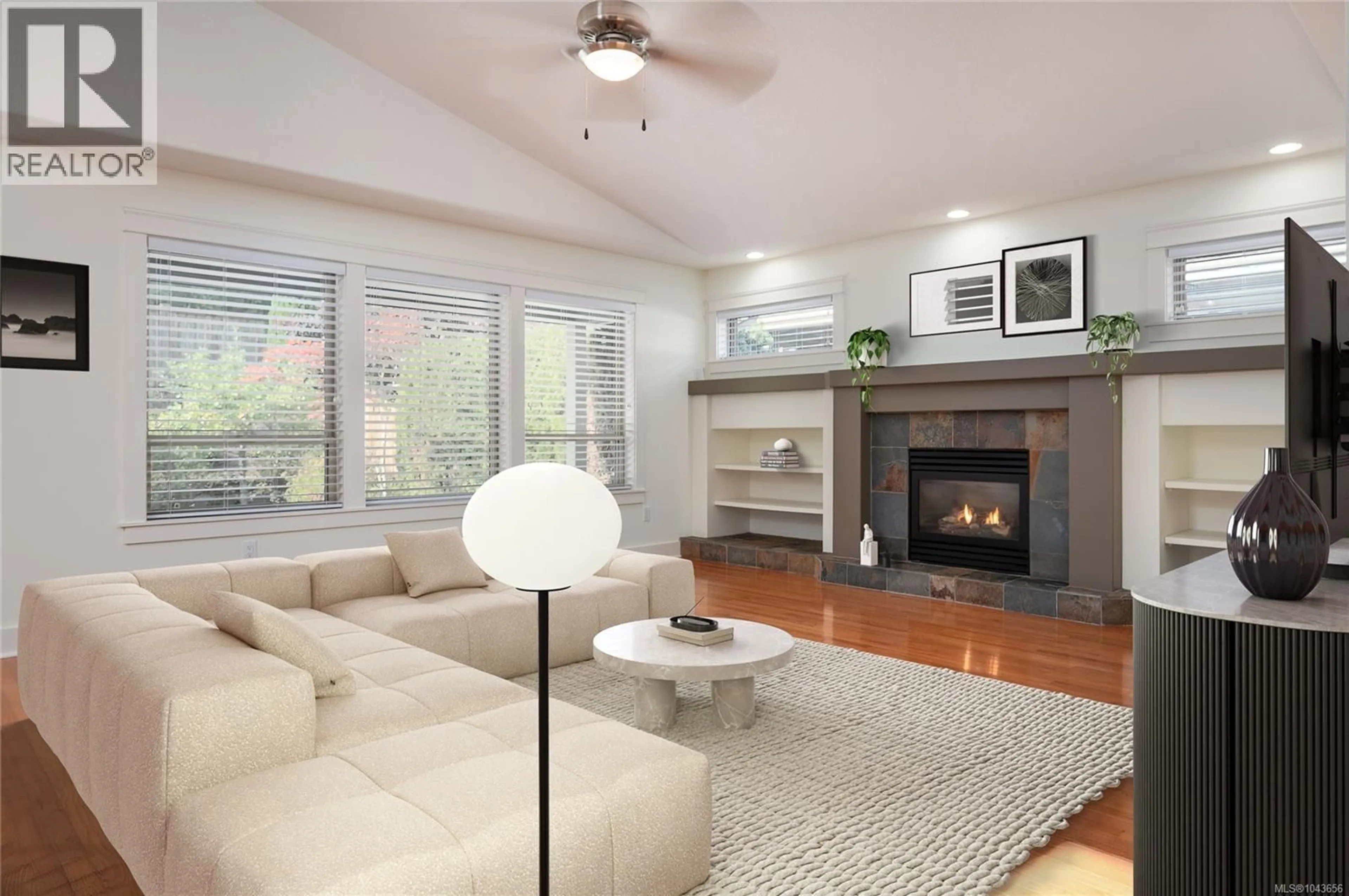 Living room with furniture, unknown for 354 DAVIS AVENUE, Parksville British Columbia V9P2V4