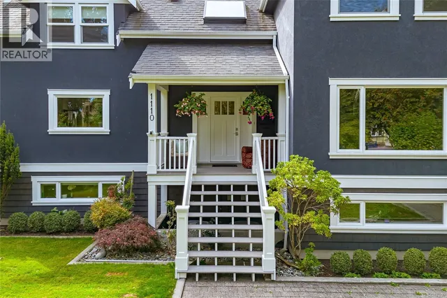 1110 NEWPORT AVENUE, Oak Bay 2