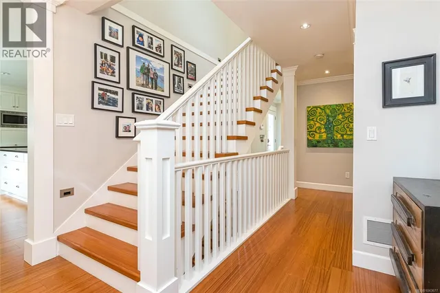 1110 NEWPORT AVENUE, Oak Bay 5