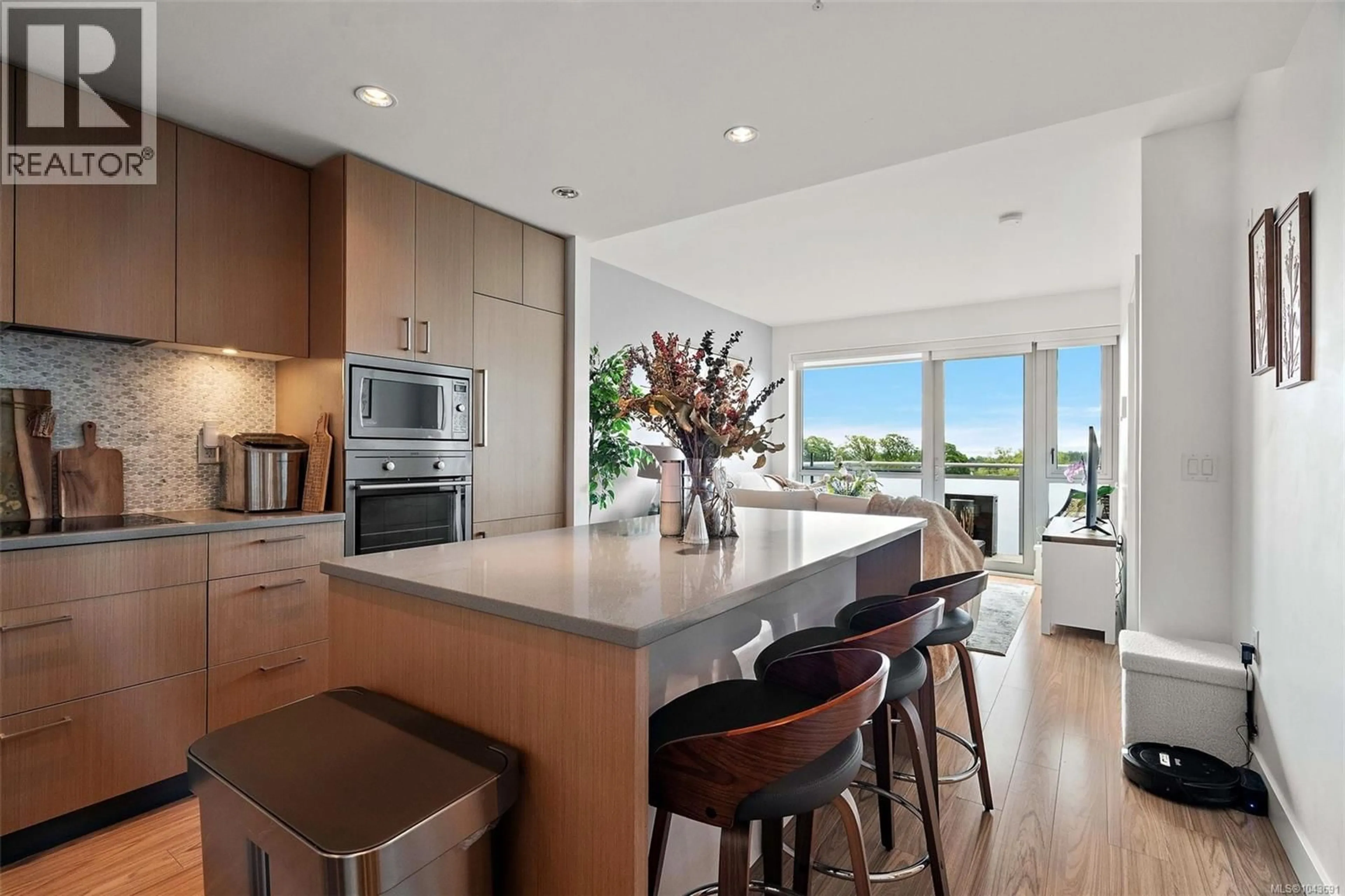 Contemporary kitchen, unknown for 808 - 838 BROUGHTON STREET, Victoria British Columbia V8W1E4