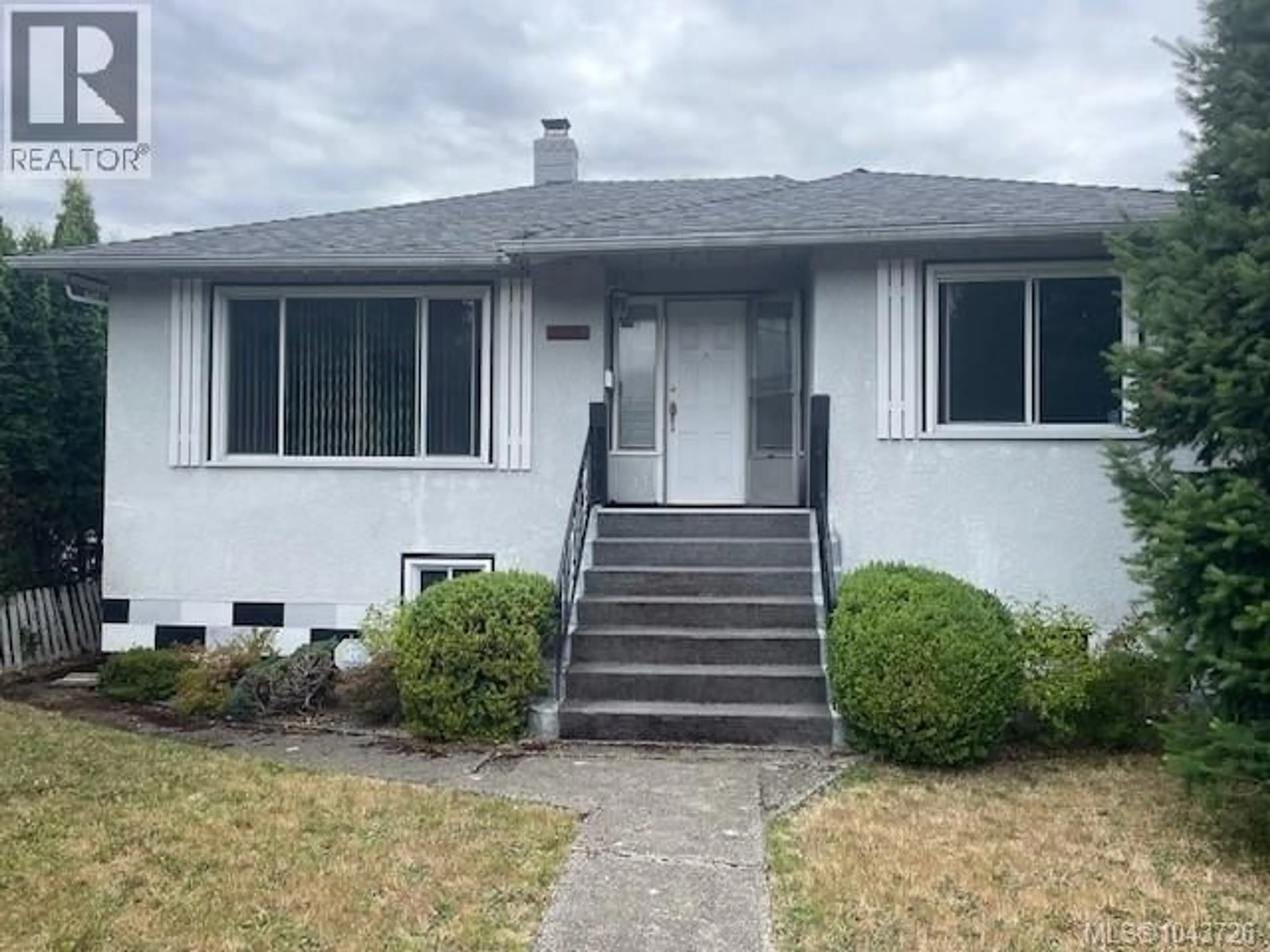 Home with vinyl exterior material, street for 2684 5TH AVENUE, Port Alberni British Columbia V9Y2G1