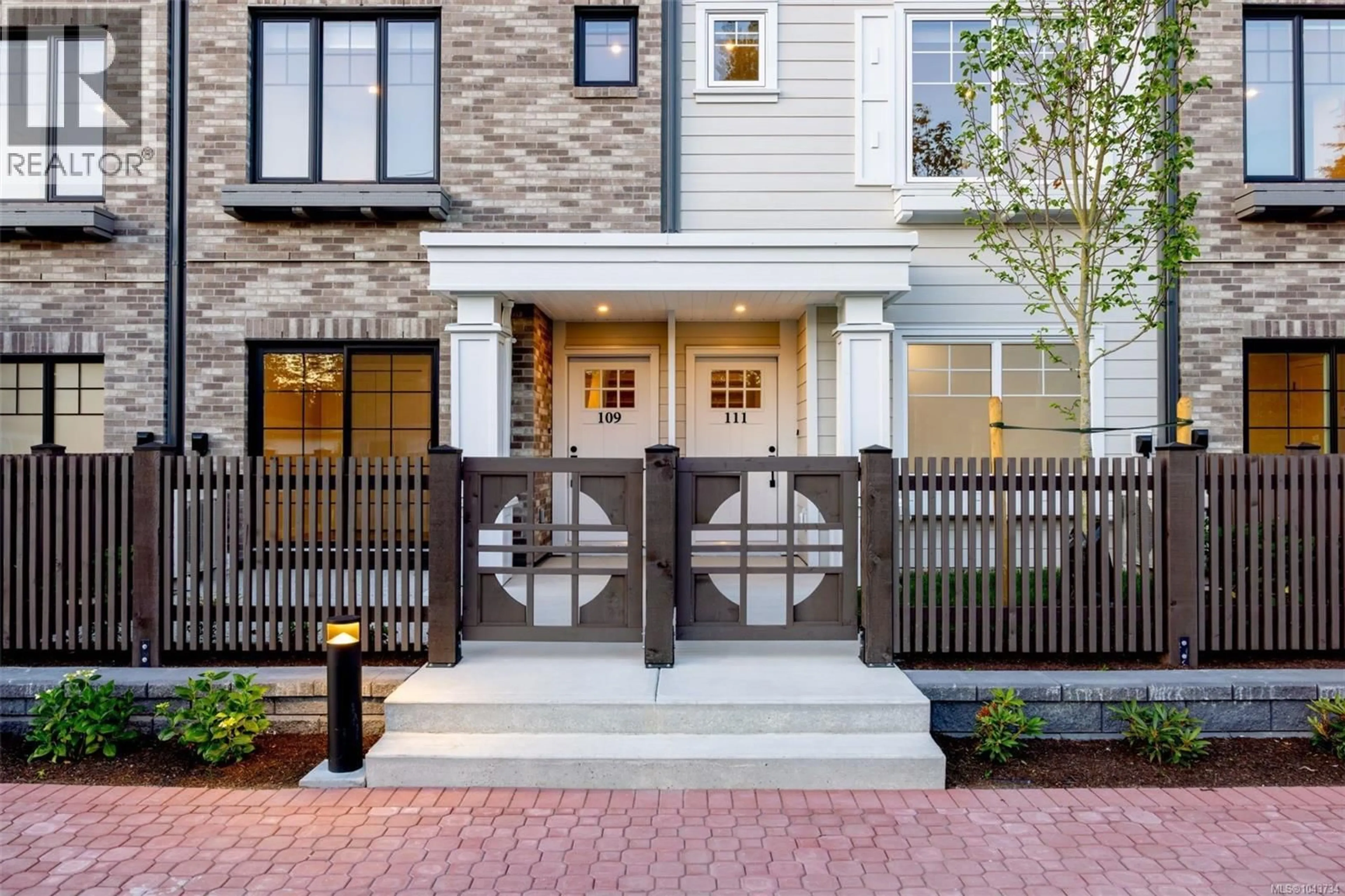 Home with brick exterior material, street for 105 - 3230 GLENDALE PLACE, Langford British Columbia V9B1Y2