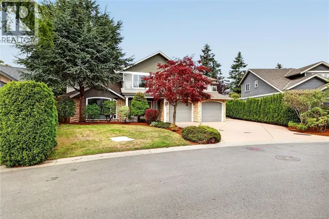 4982 LA QUINTA PLACE, Saanich 2