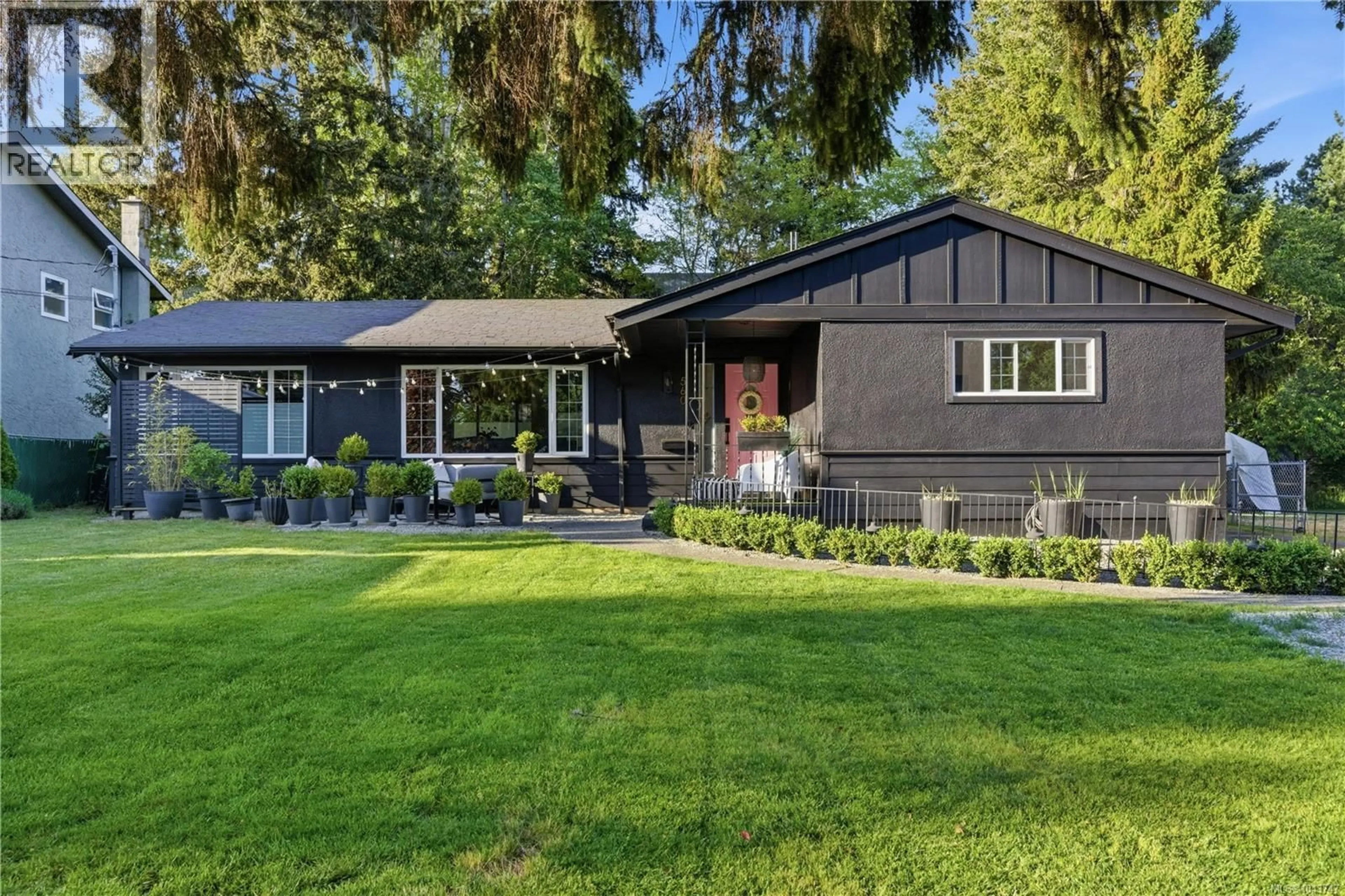 Home with brick exterior material, street for 560 KAY STREET, Saanich British Columbia V8Z2L3