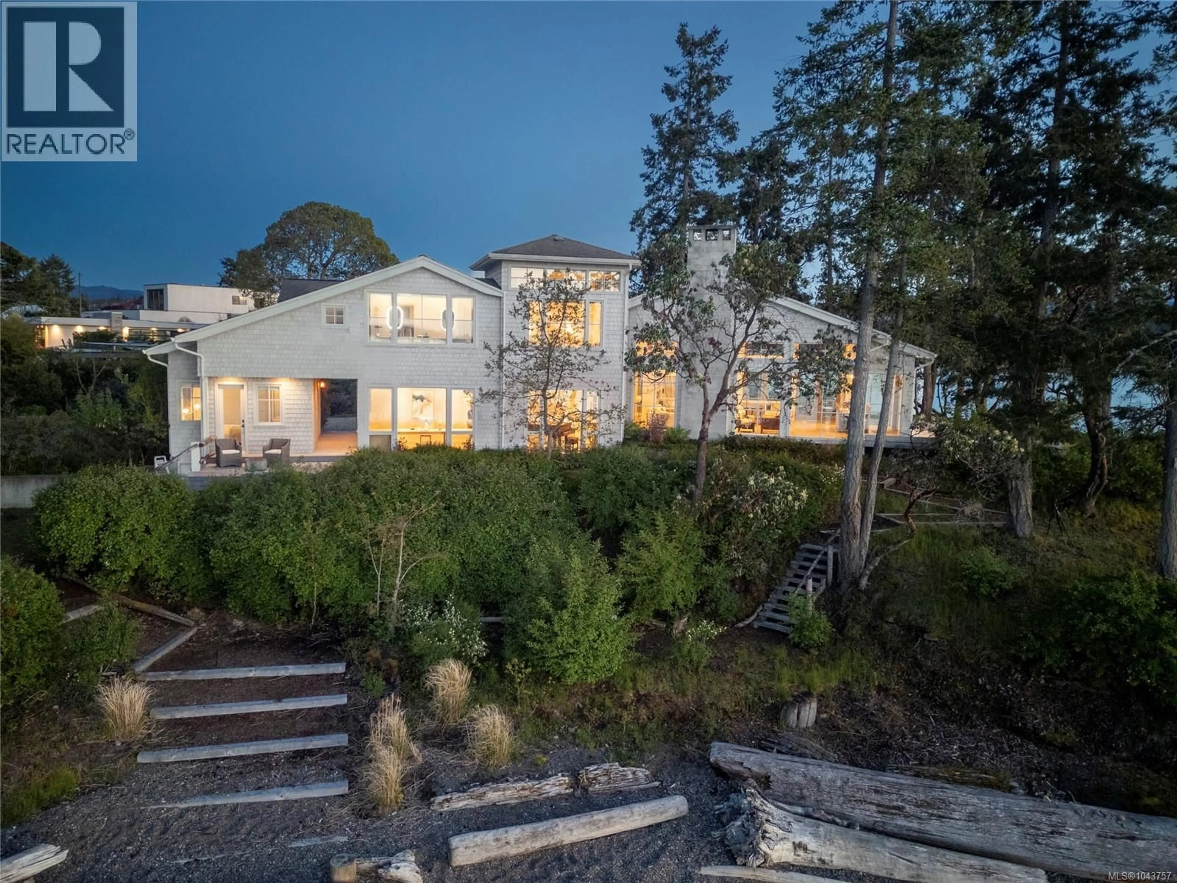 A pic from outside/outdoor area/front of a property/back of a property/a pic from drone, unknown for 1341 MADRONA DRIVE, Nanoose Bay British Columbia V9P9C9