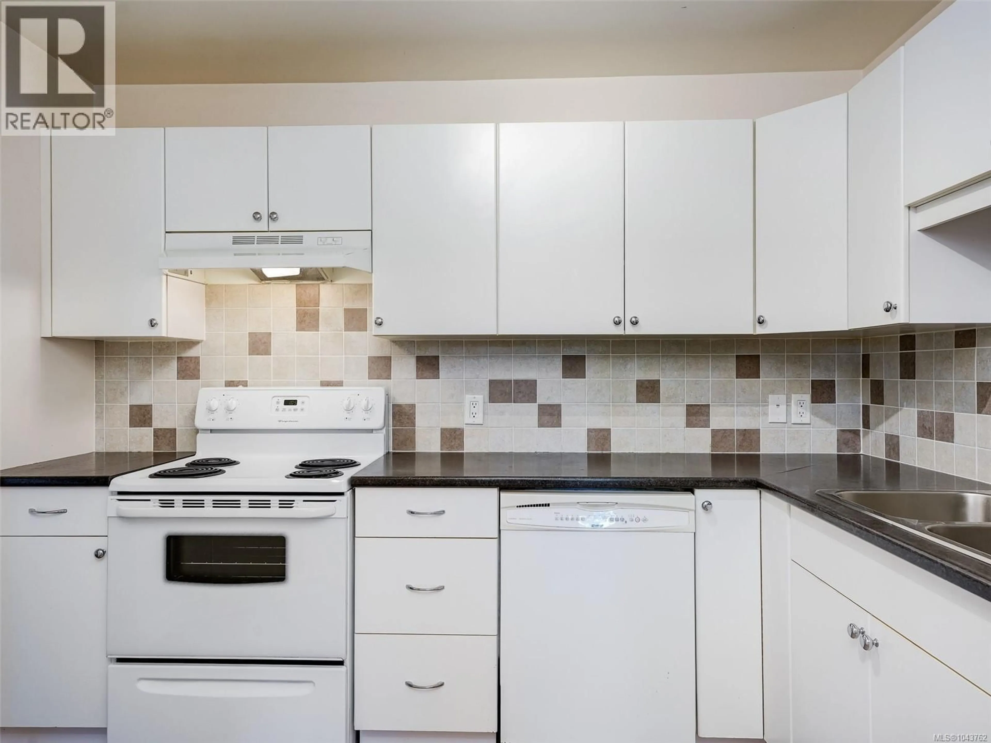 Standard kitchen, unknown for 410 - 69 GORGE ROAD WEST, Saanich British Columbia V9A1L9