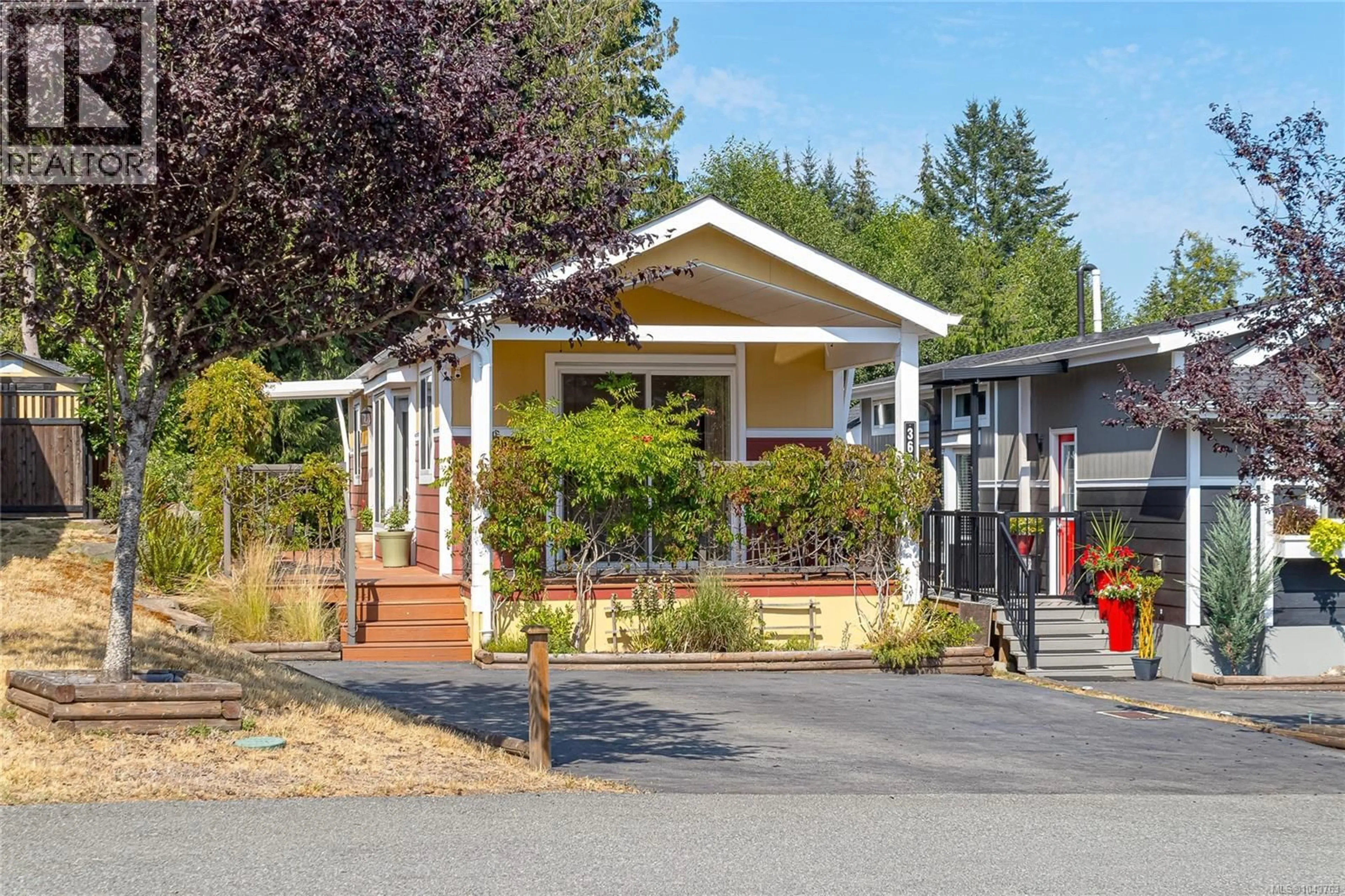Home with vinyl exterior material, street for 366 - 3042 RIVER ROAD, Chemainus British Columbia V0R1K3