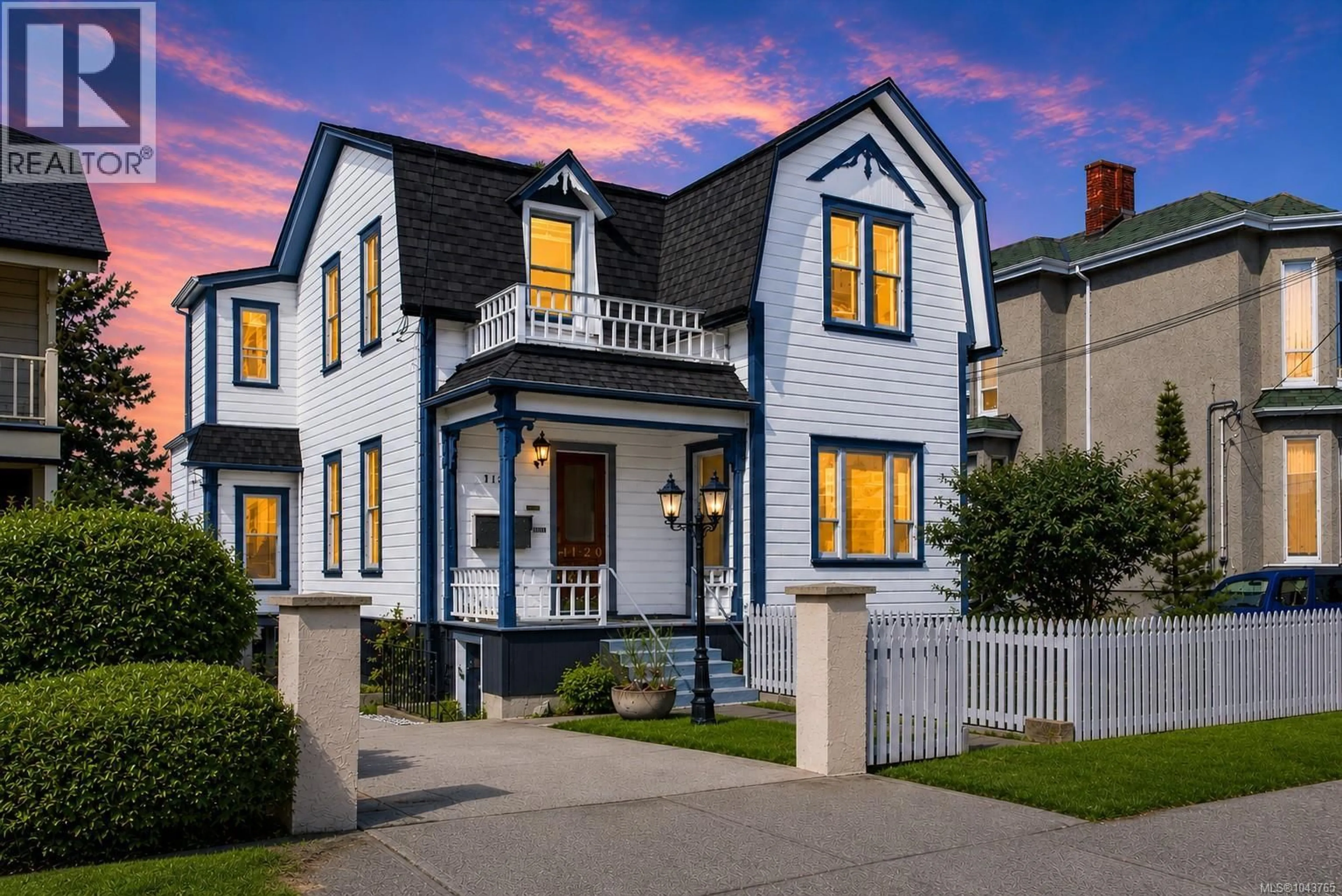 Home with brick exterior material, street for 1120 CALEDONIA AVENUE, Victoria British Columbia V8T1G1