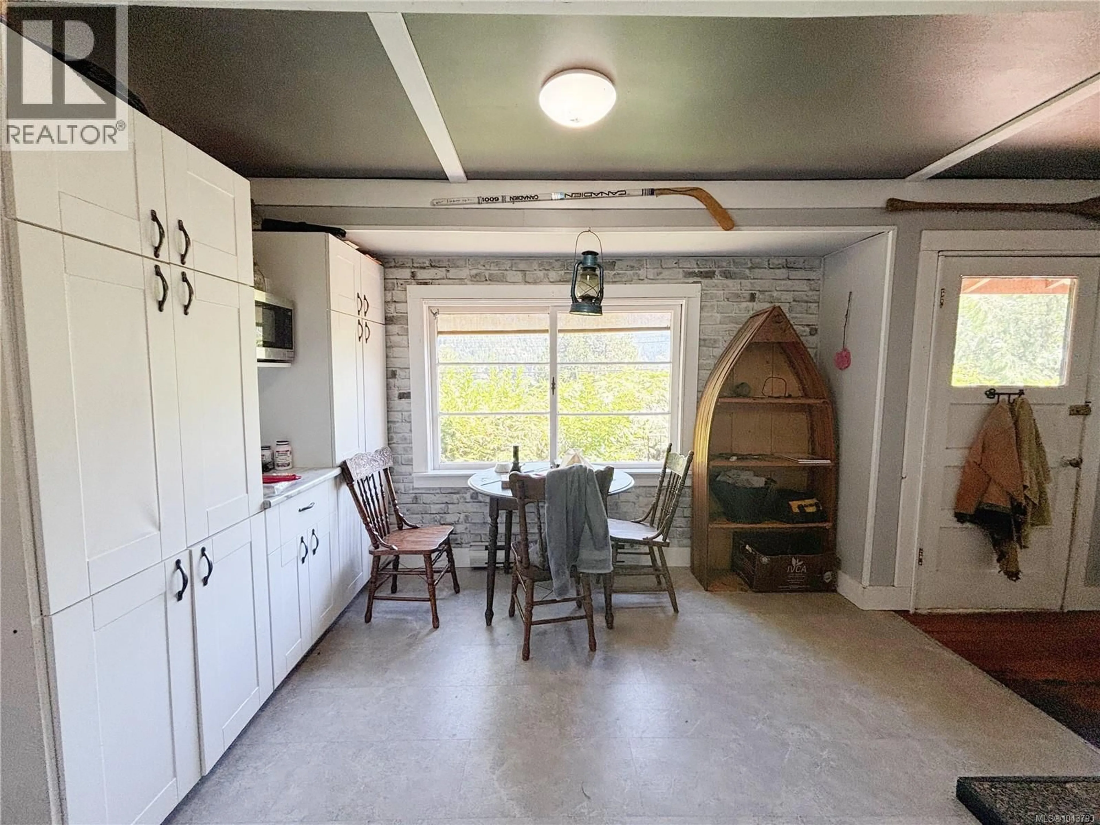 A pic of a room for 948 MAQUINNA DRIVE SOUTH, Tahsis British Columbia V0P1X0