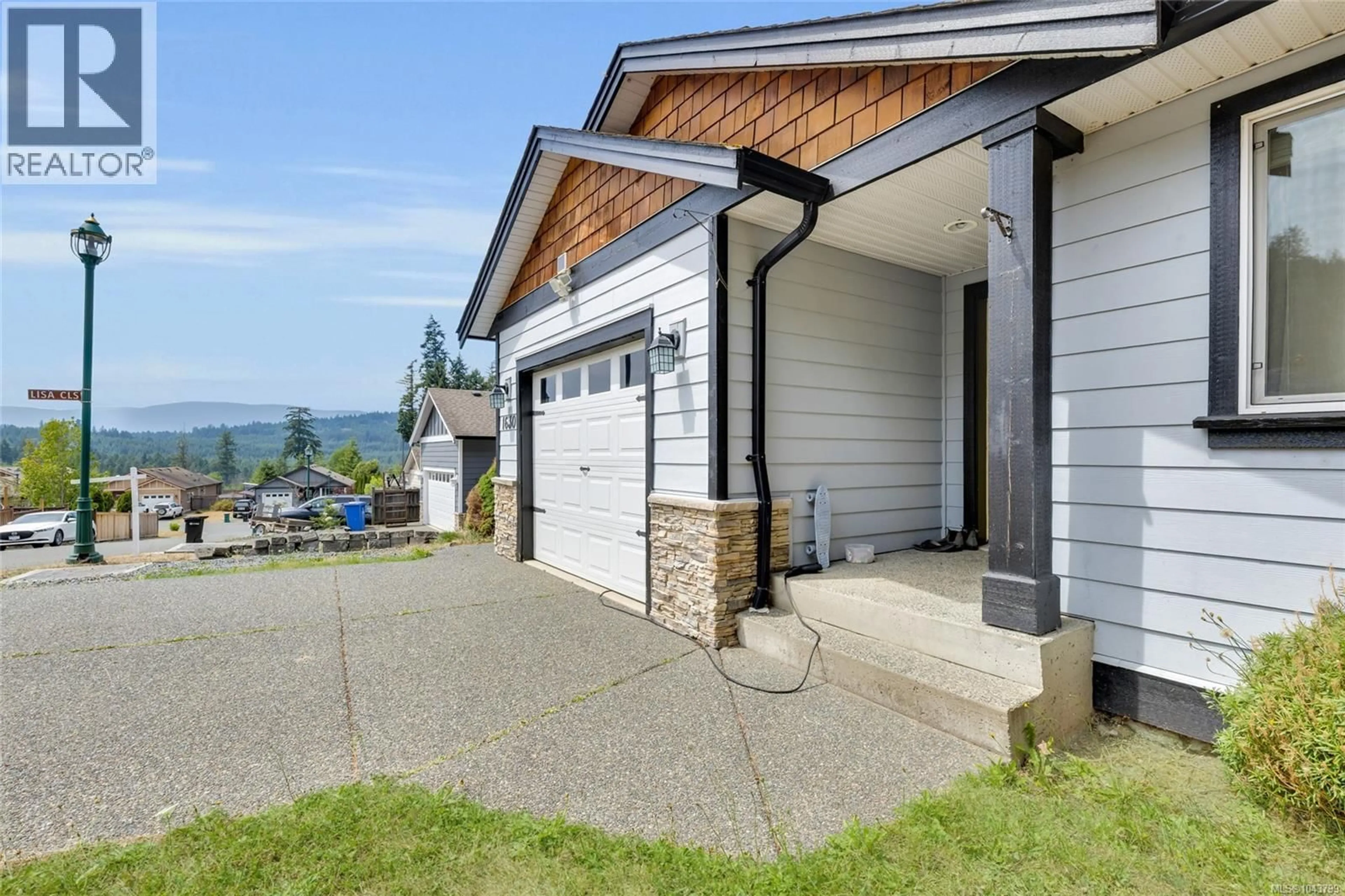 Home with vinyl exterior material, mountain view for 1630 KRISTIN WAY, Shawnigan Lake British Columbia V8H2H8