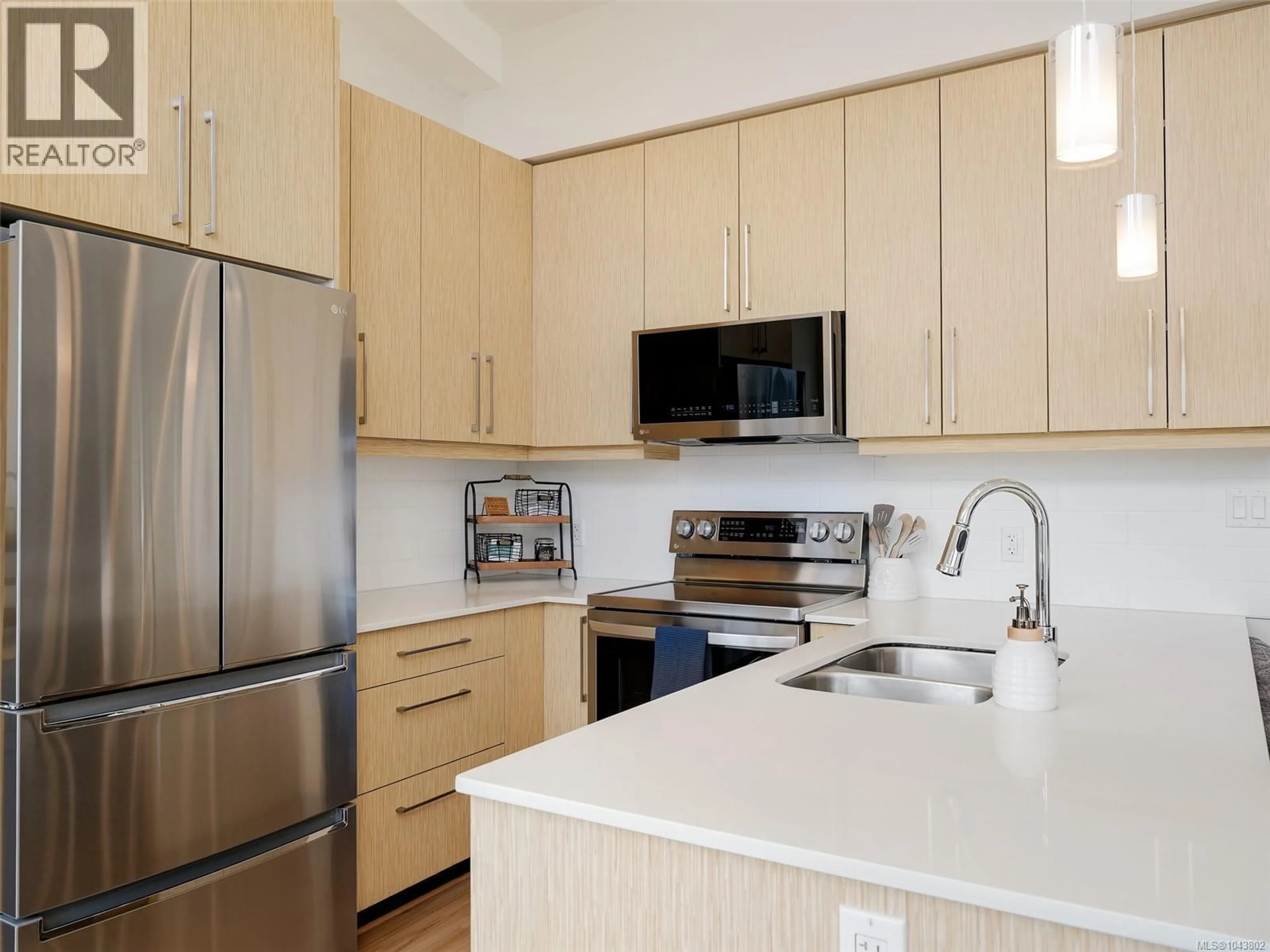 Standard kitchen, unknown for 401 - 7161 WEST SAANICH ROAD, Central Saanich British Columbia V8M1P7