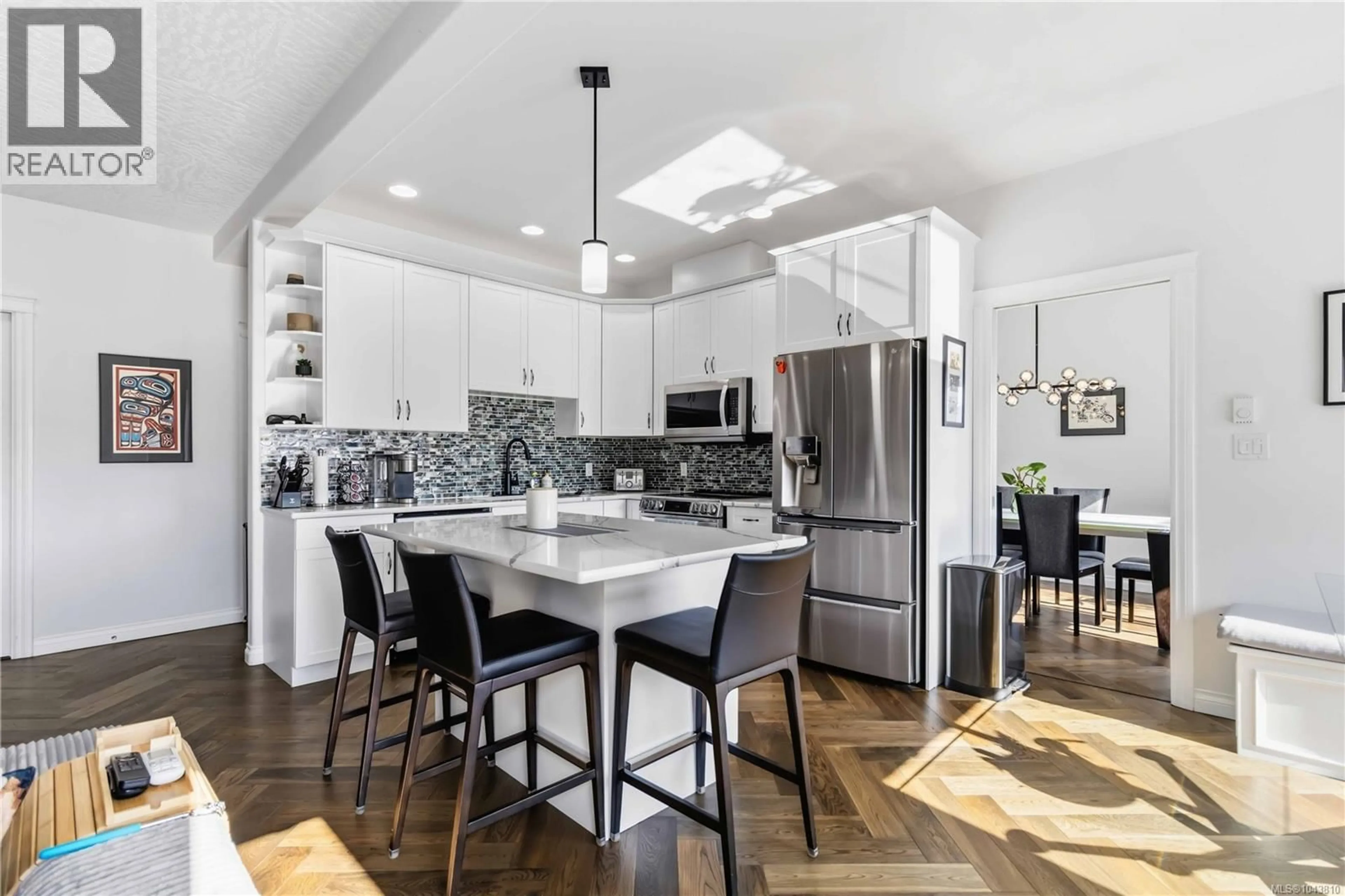 Contemporary kitchen, ceramic/tile floor for 767 BEAR MOUNTAIN PARKWAY, Langford British Columbia V9B6V1