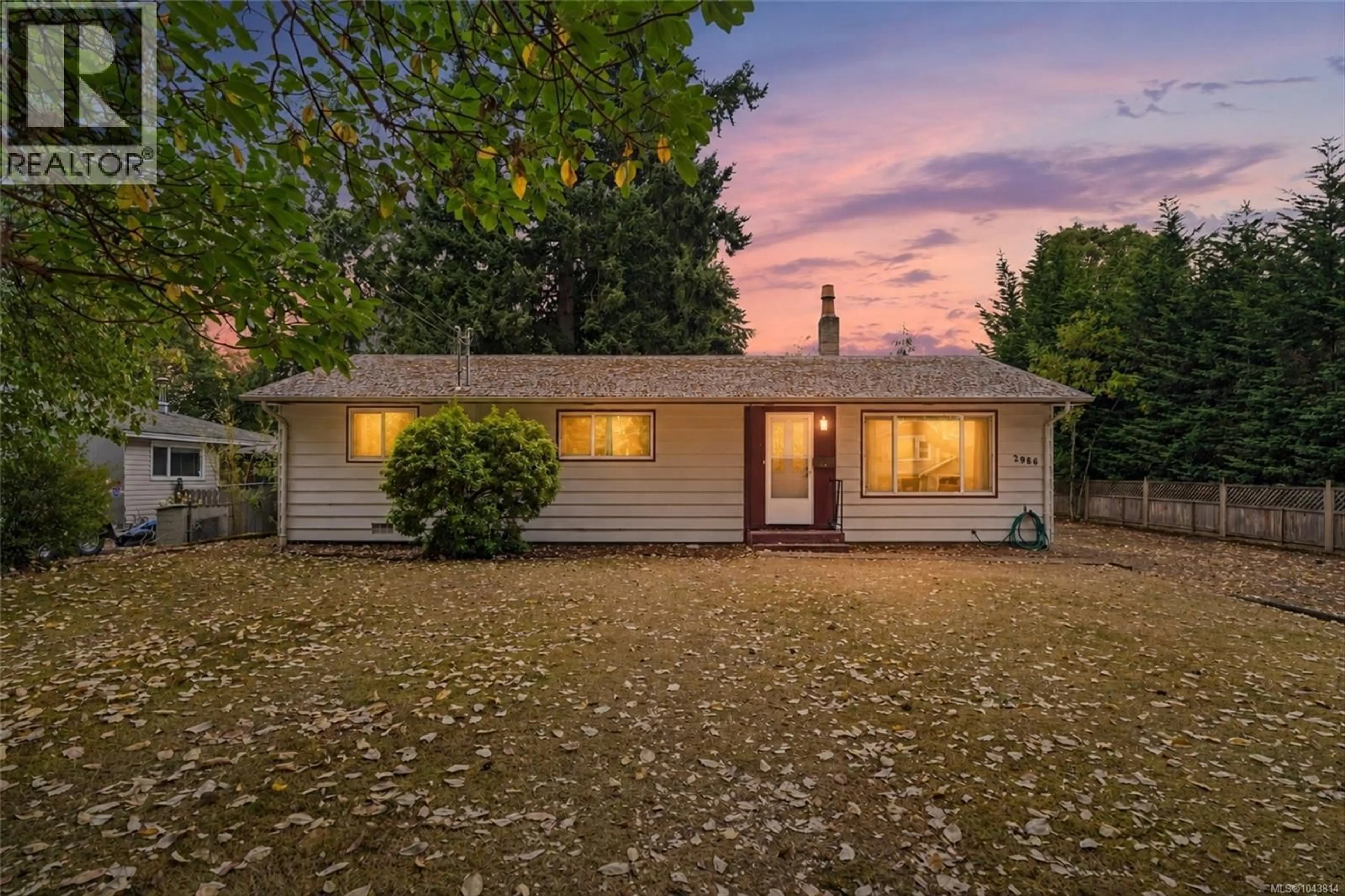 A pic from outside/outdoor area/front of a property/back of a property/a pic from drone, street for 2986 GLEN LAKE ROAD, Langford British Columbia V9B4B1